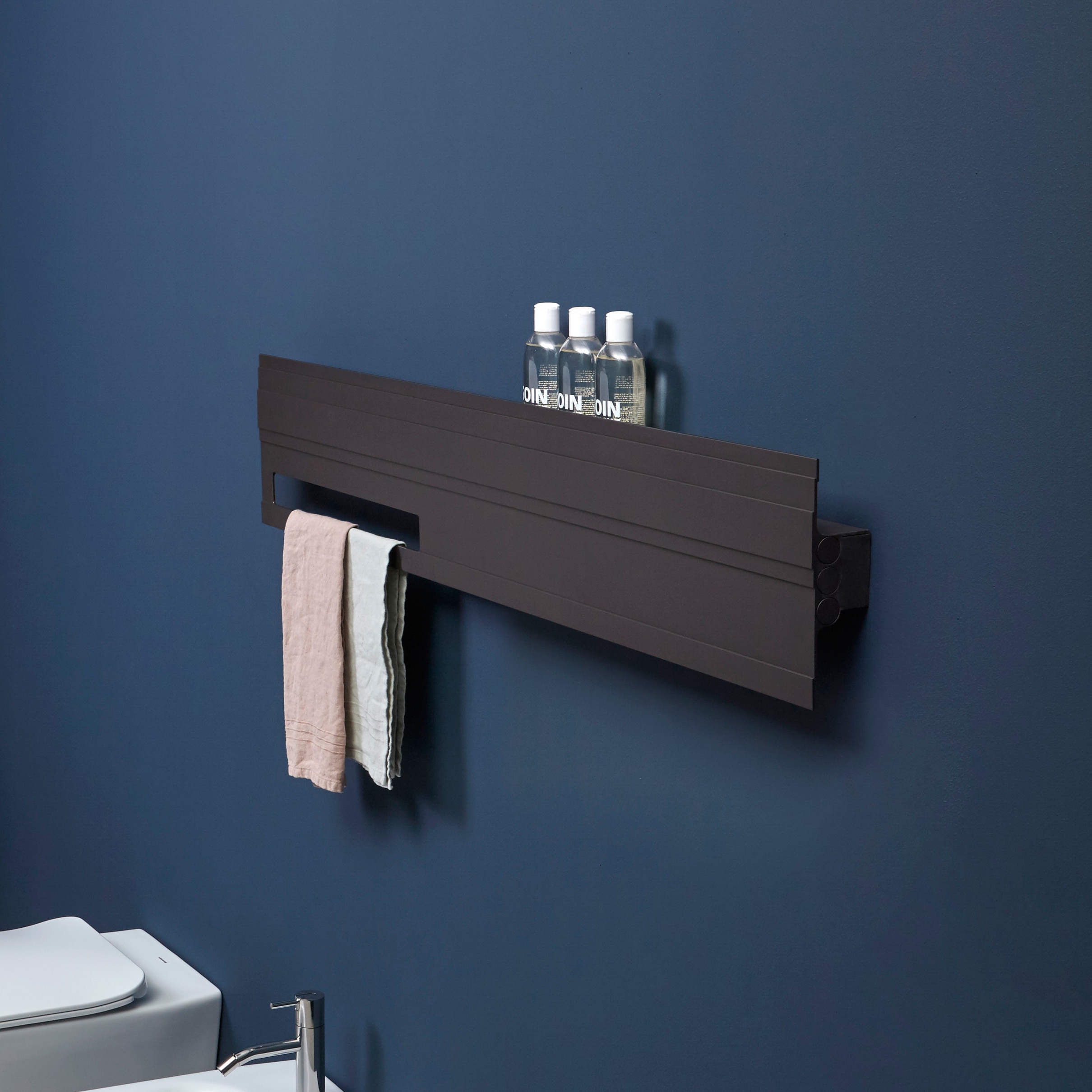 Display product Bit Light Orizzontale from manufacturer antoniolupi