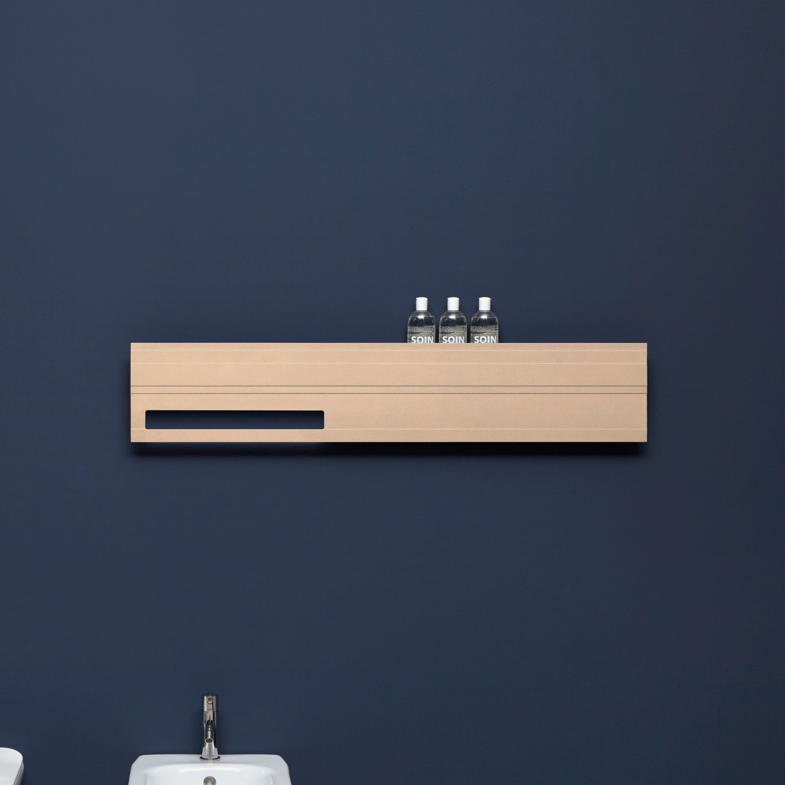 Display product Bit Light Orizzontale from manufacturer antoniolupi