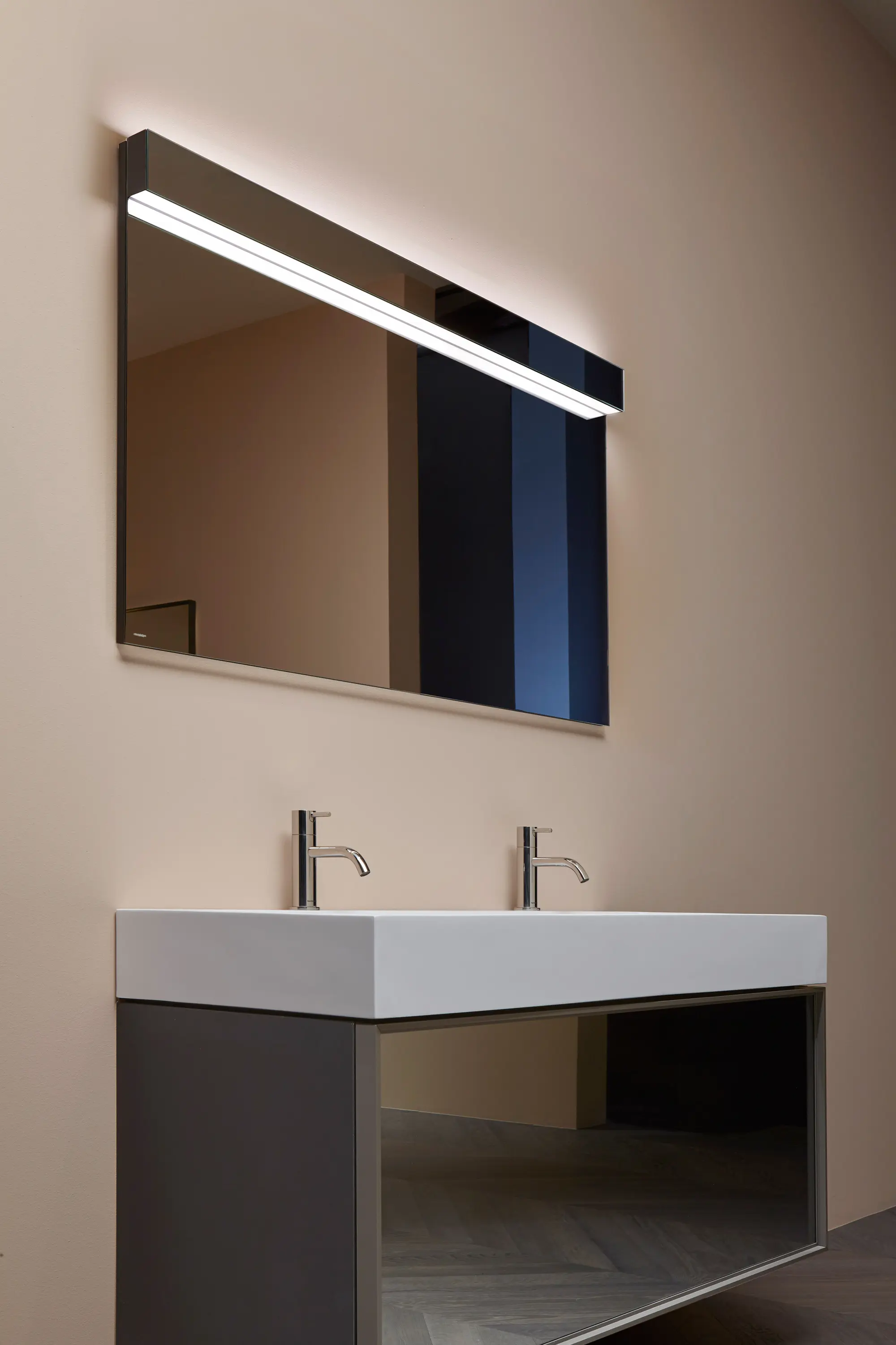 antoniolupi - Lucente