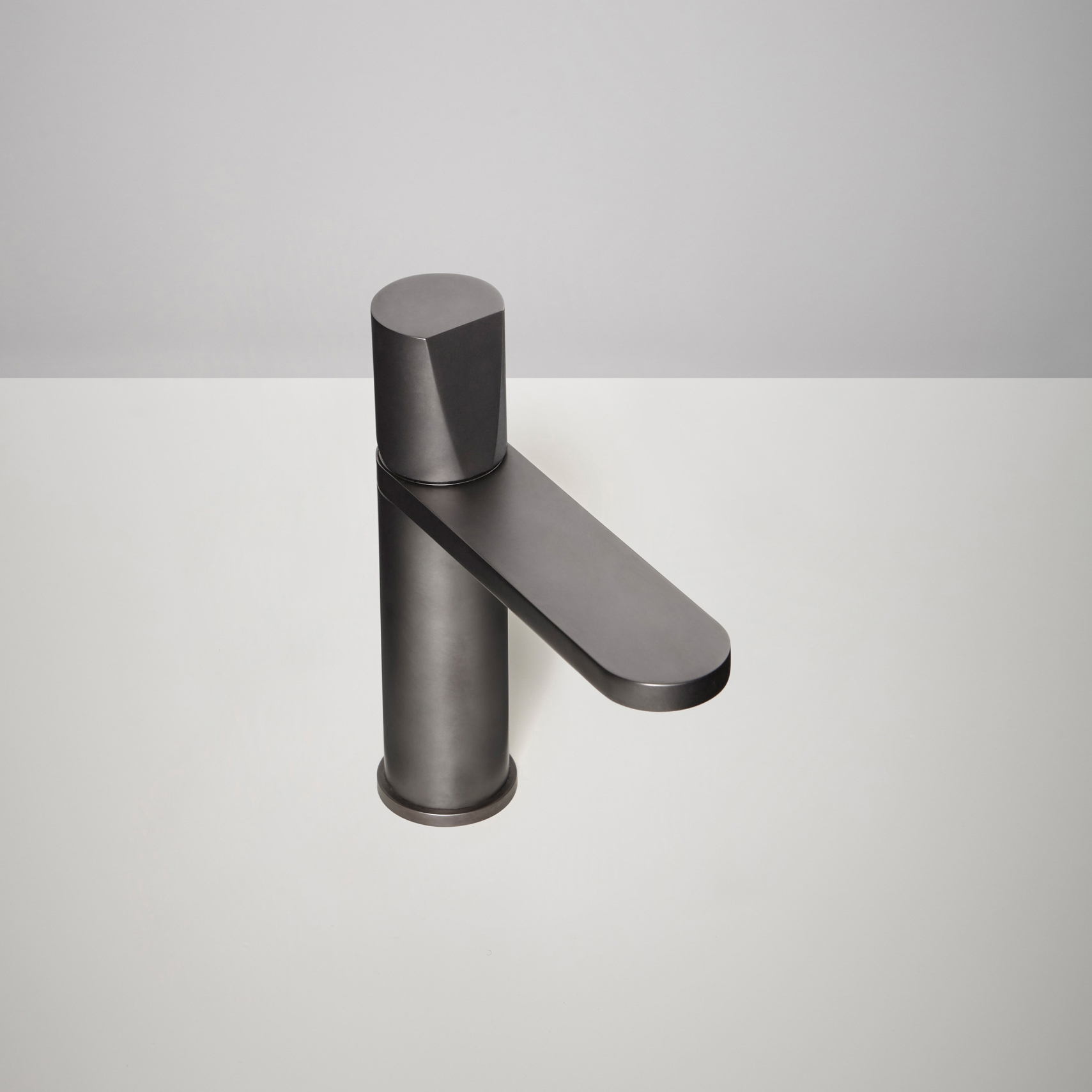 Display product Indigo from manufacturer antoniolupi