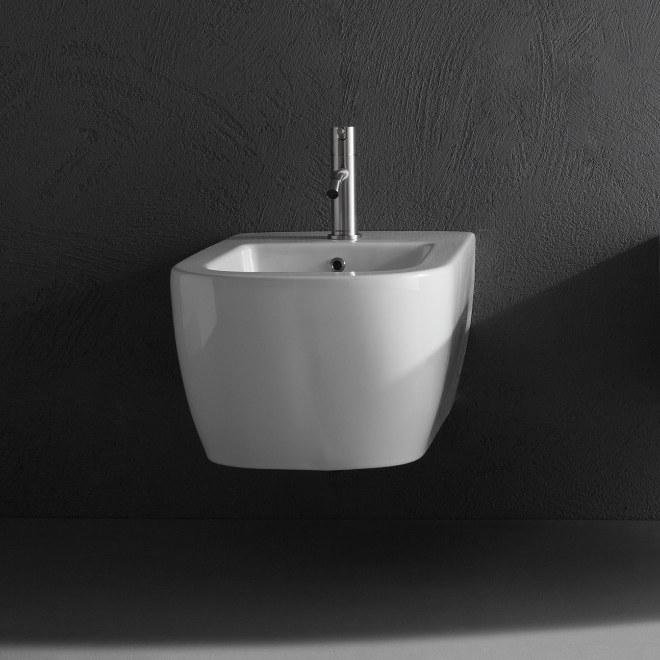 Display product Onda from manufacturer antoniolupi
