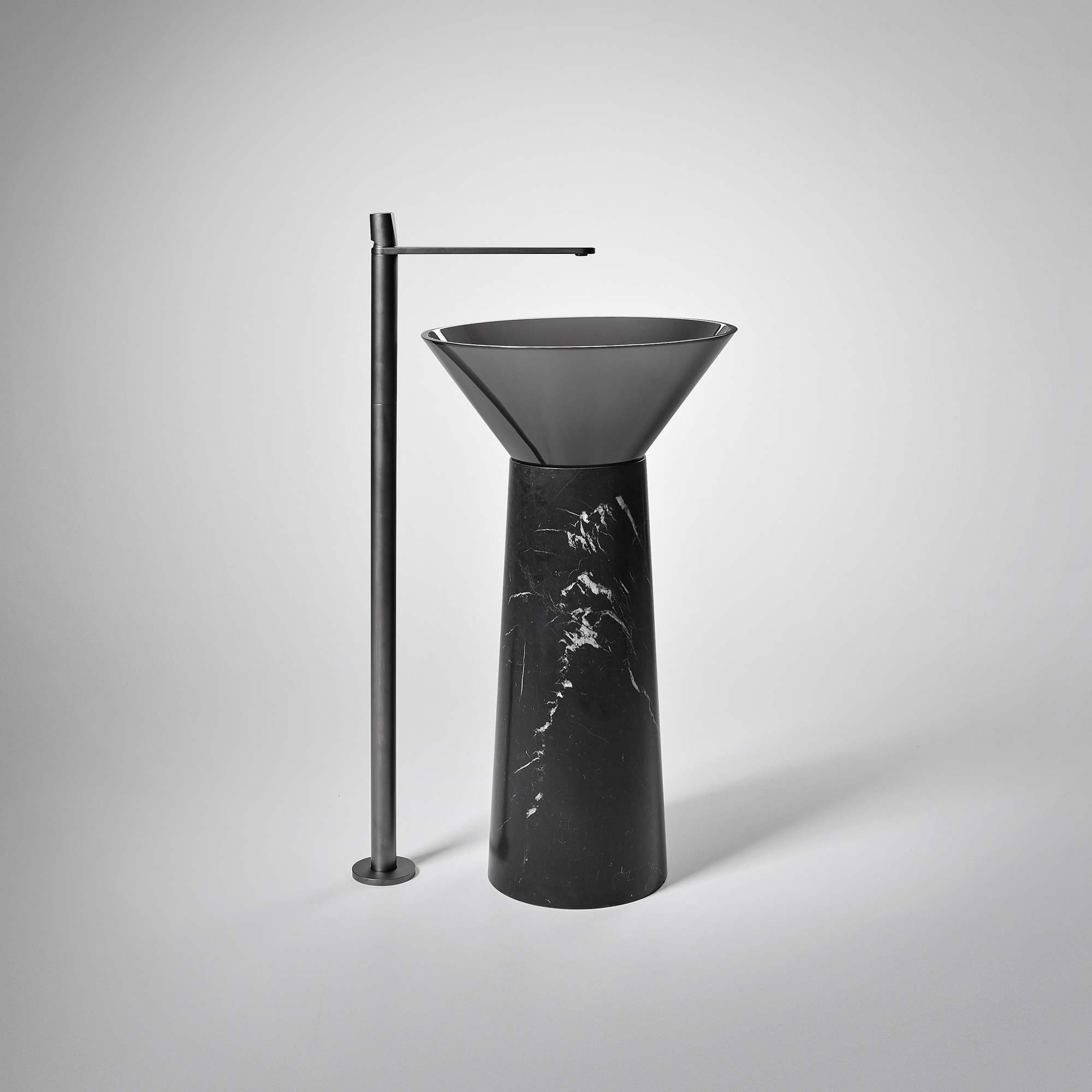 Display product Albume from manufacturer antoniolupi