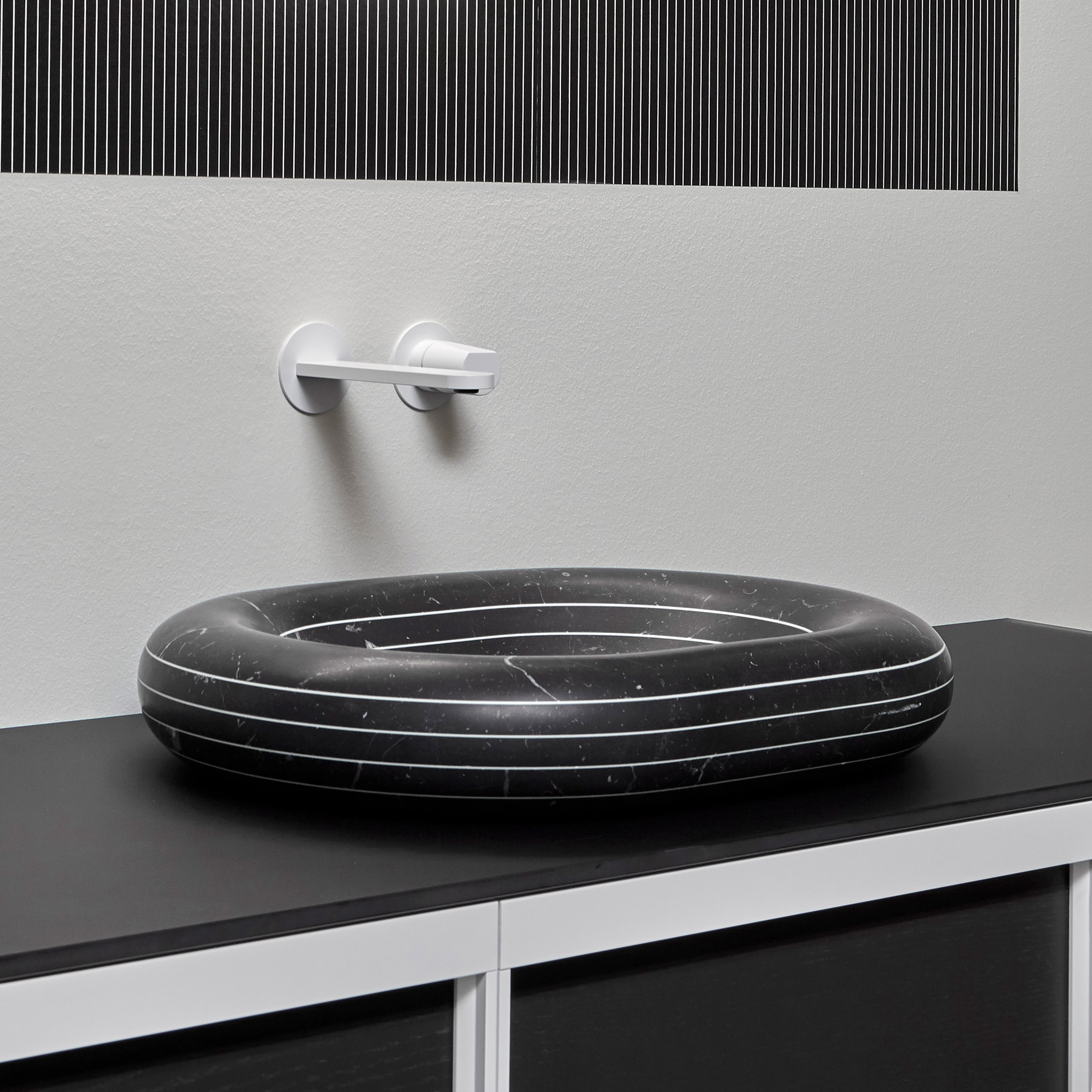 Display product Rigati from manufacturer antoniolupi