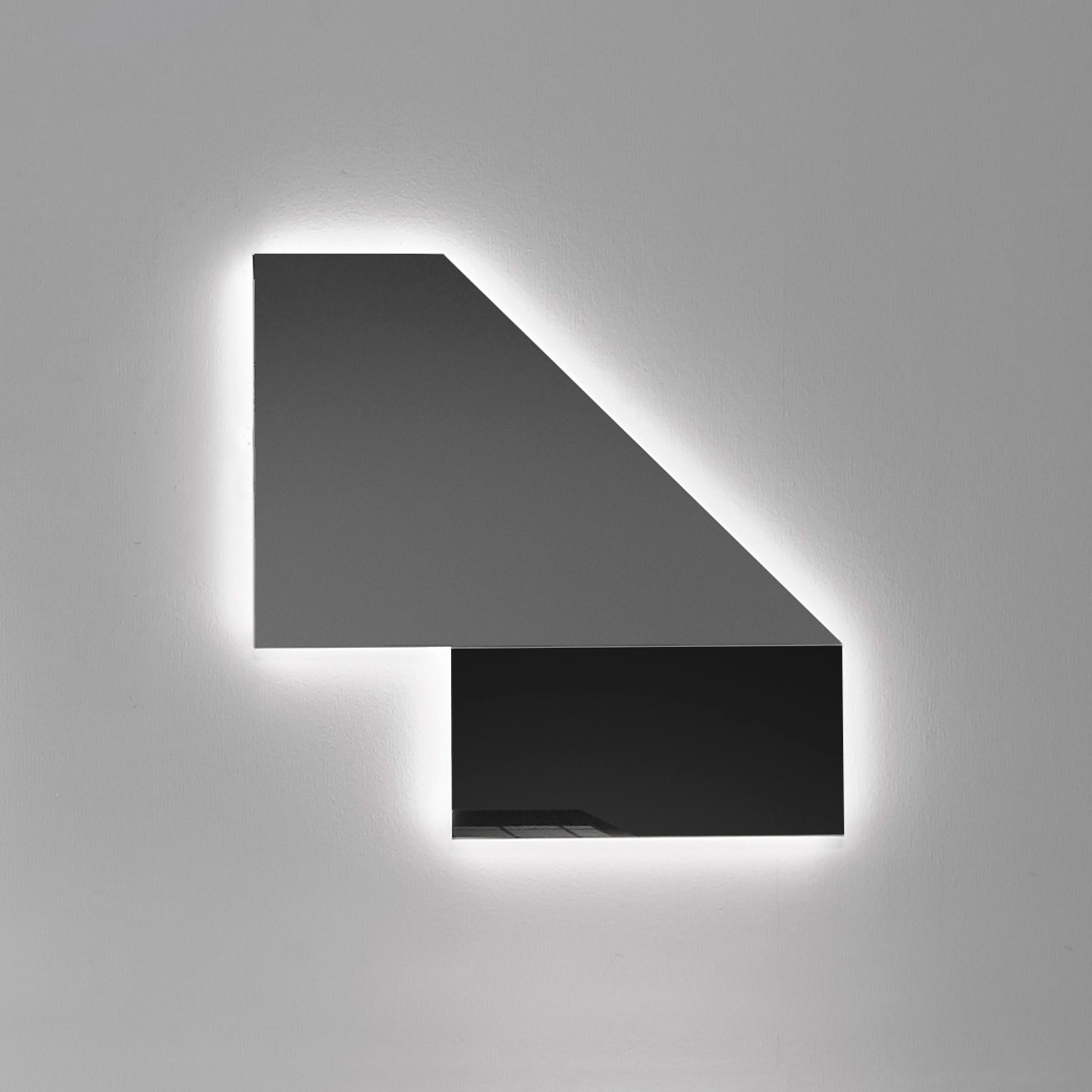 Display product Specchidicarta from manufacturer antoniolupi