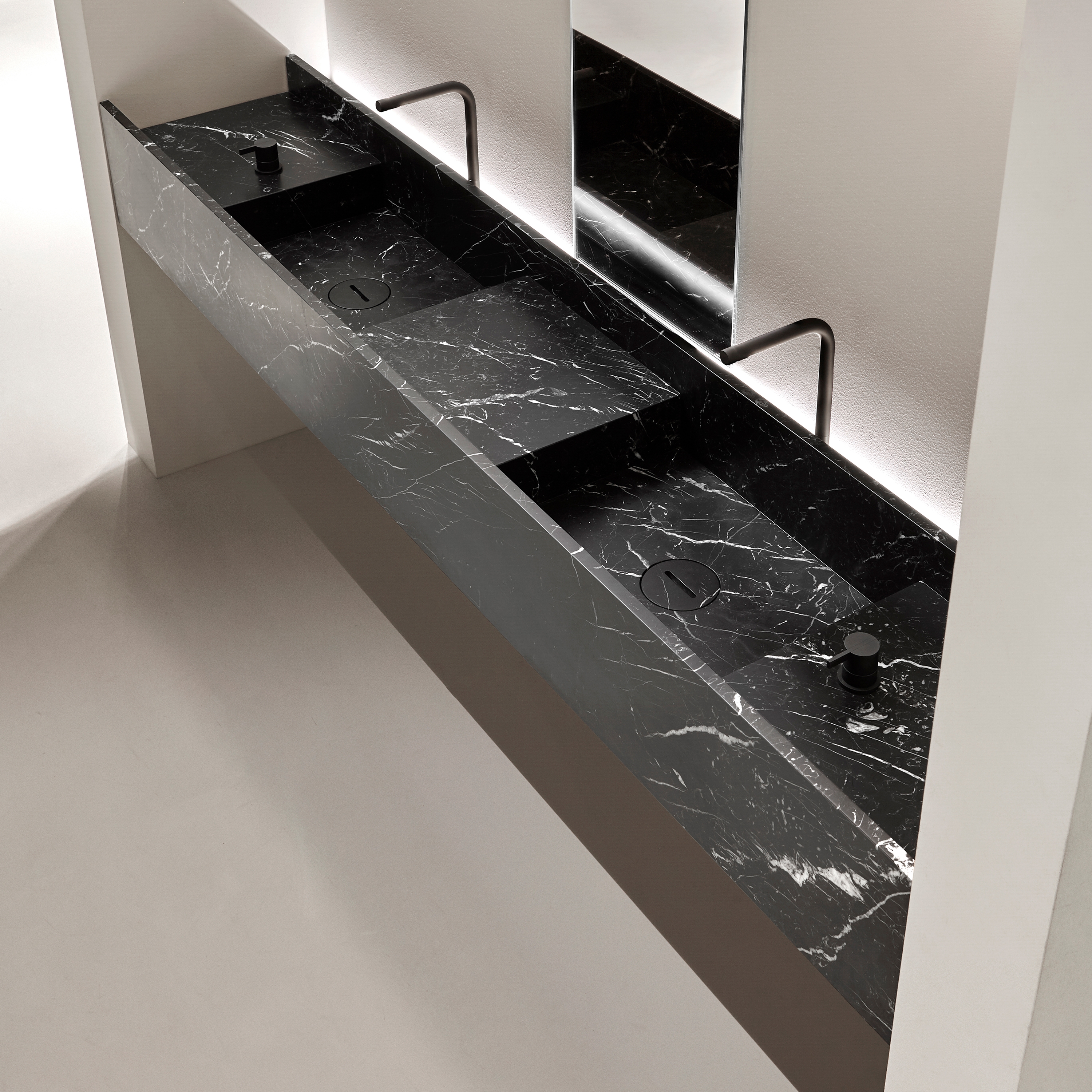 Display product Street from manufacturer antoniolupi