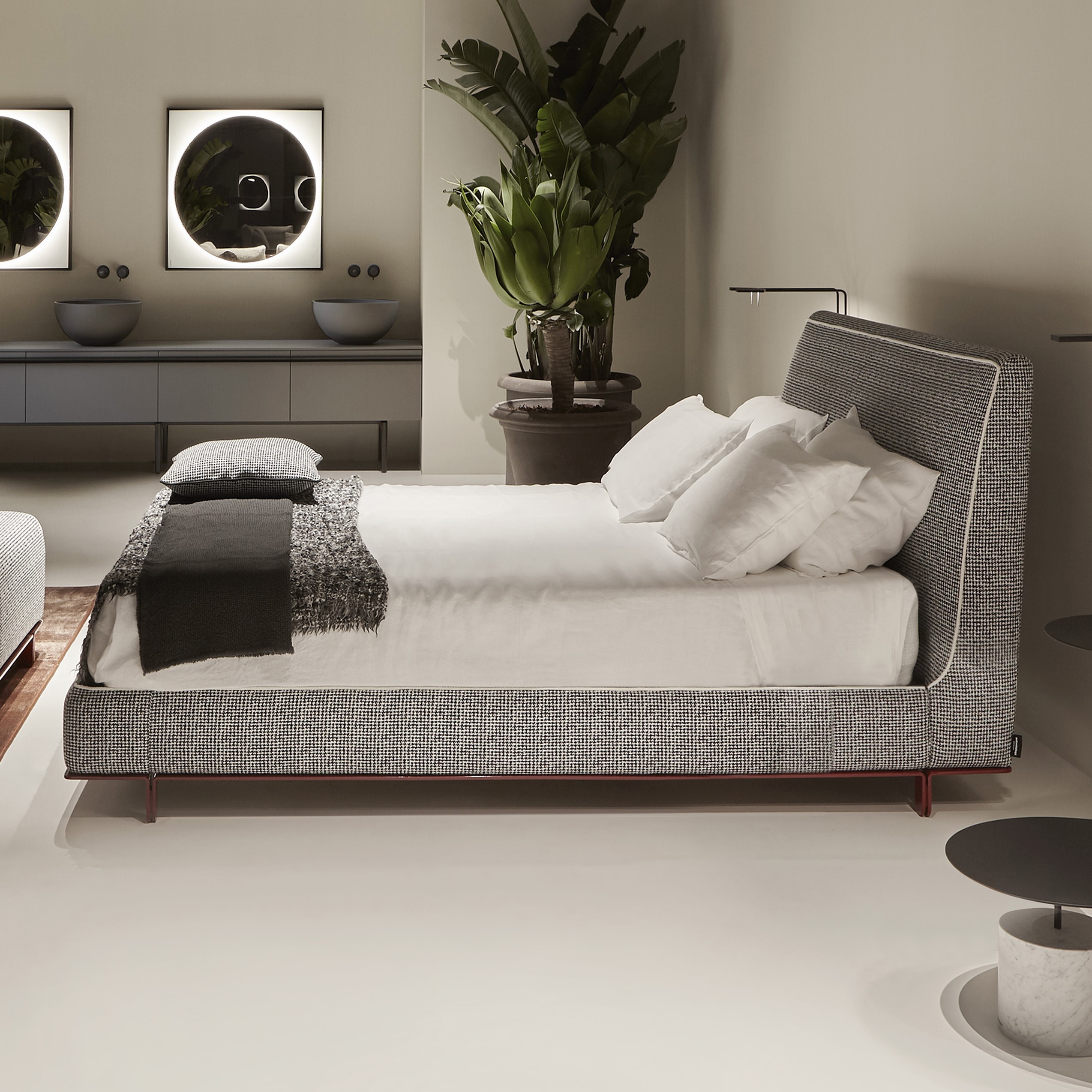 Display product Ginevra from manufacturer antoniolupi