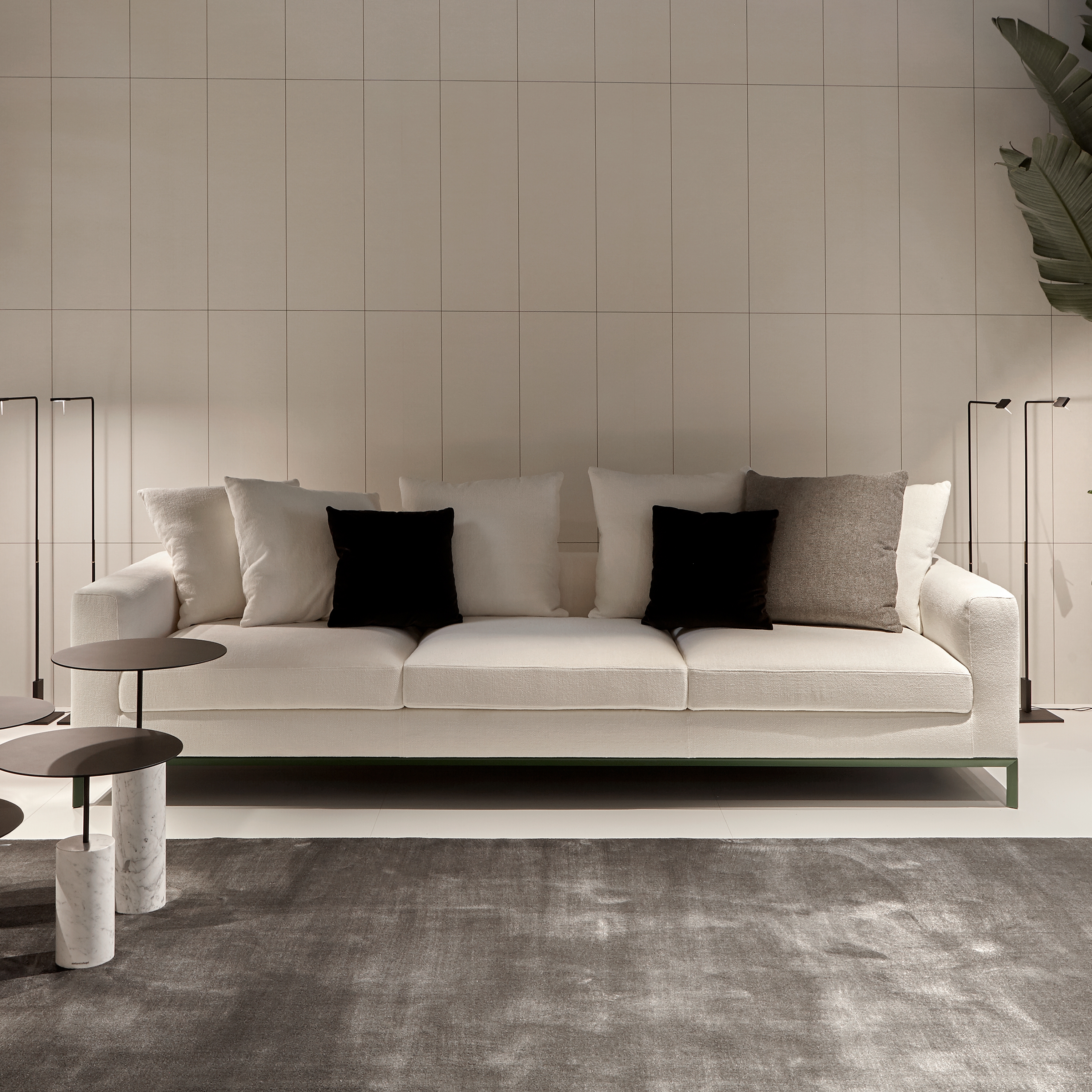 Display product Oliver from manufacturer antoniolupi
