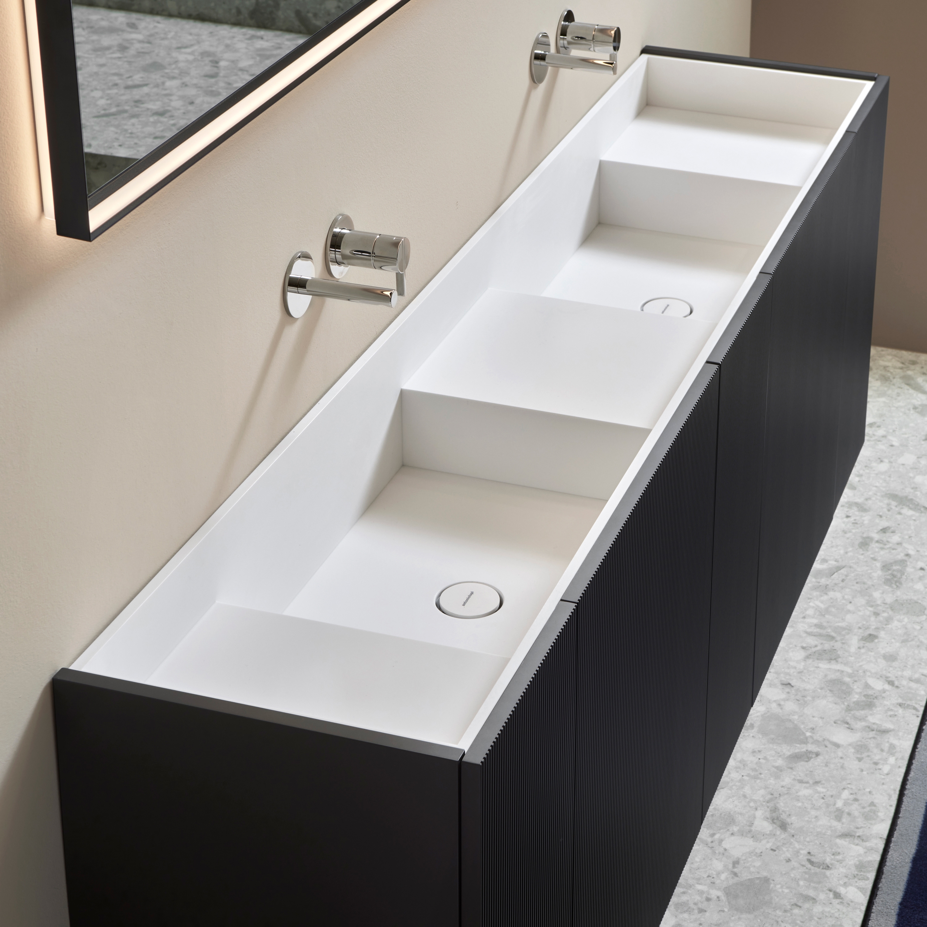 Display product Mystreet from manufacturer antoniolupi