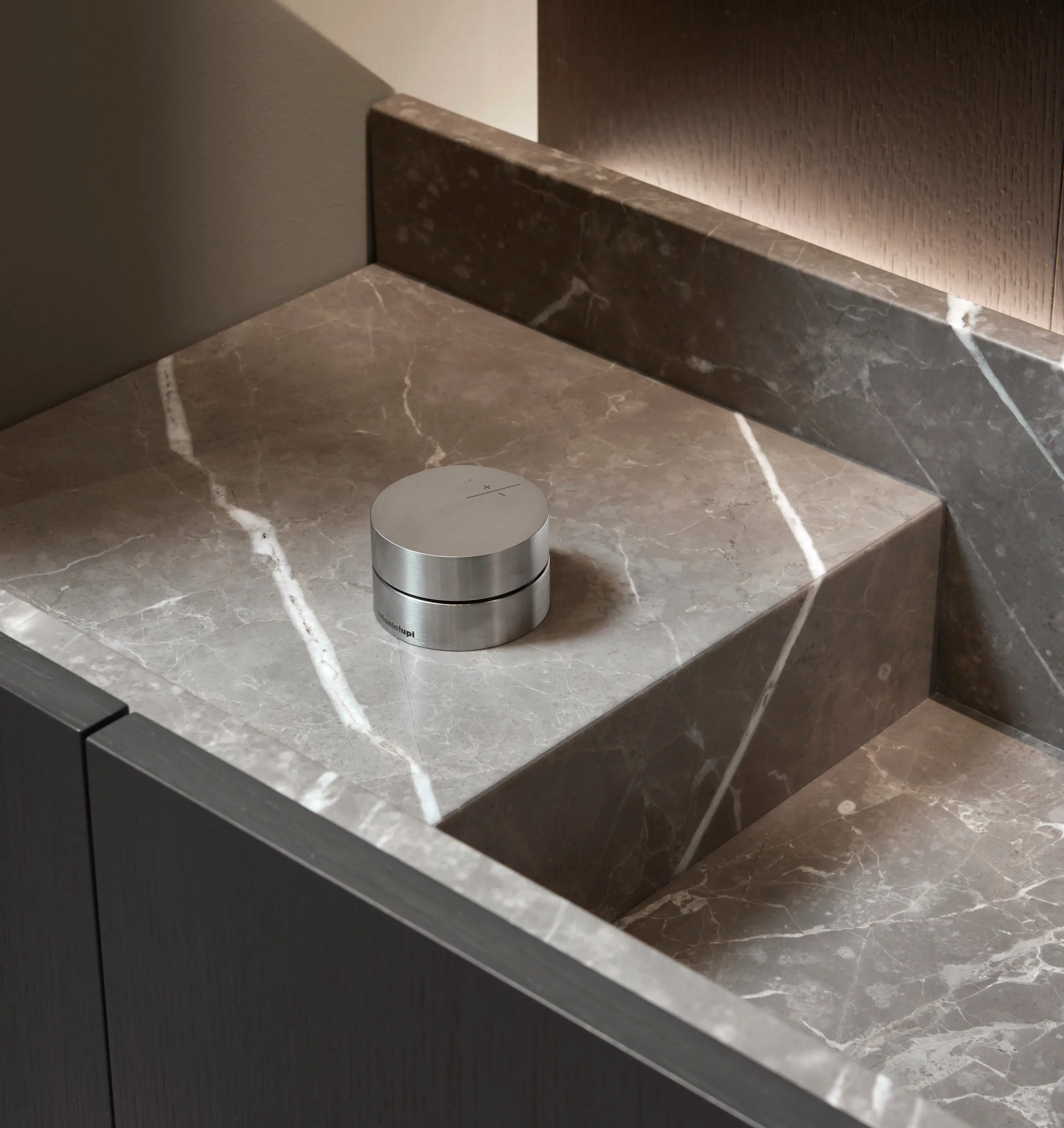 antoniolupi - Random Essentia