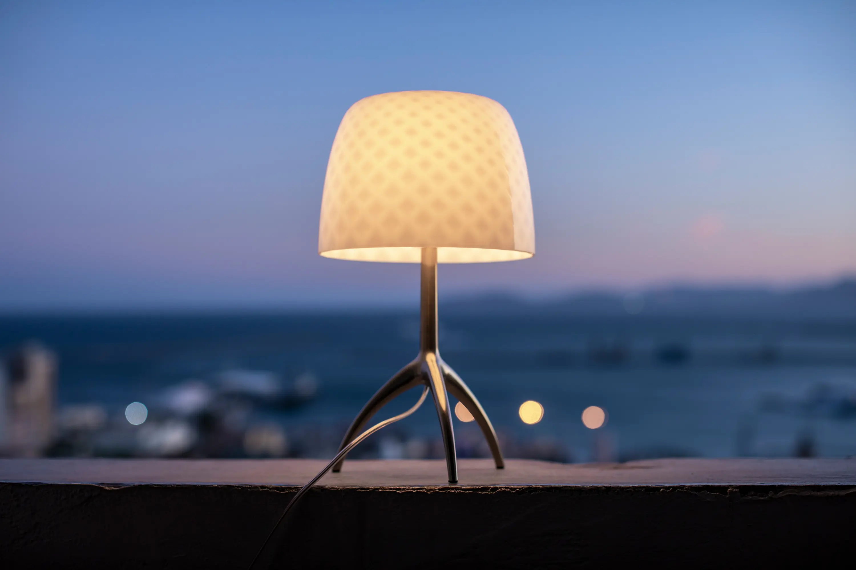Foscarini - Lumiere 30th Bulles mesa pequena
