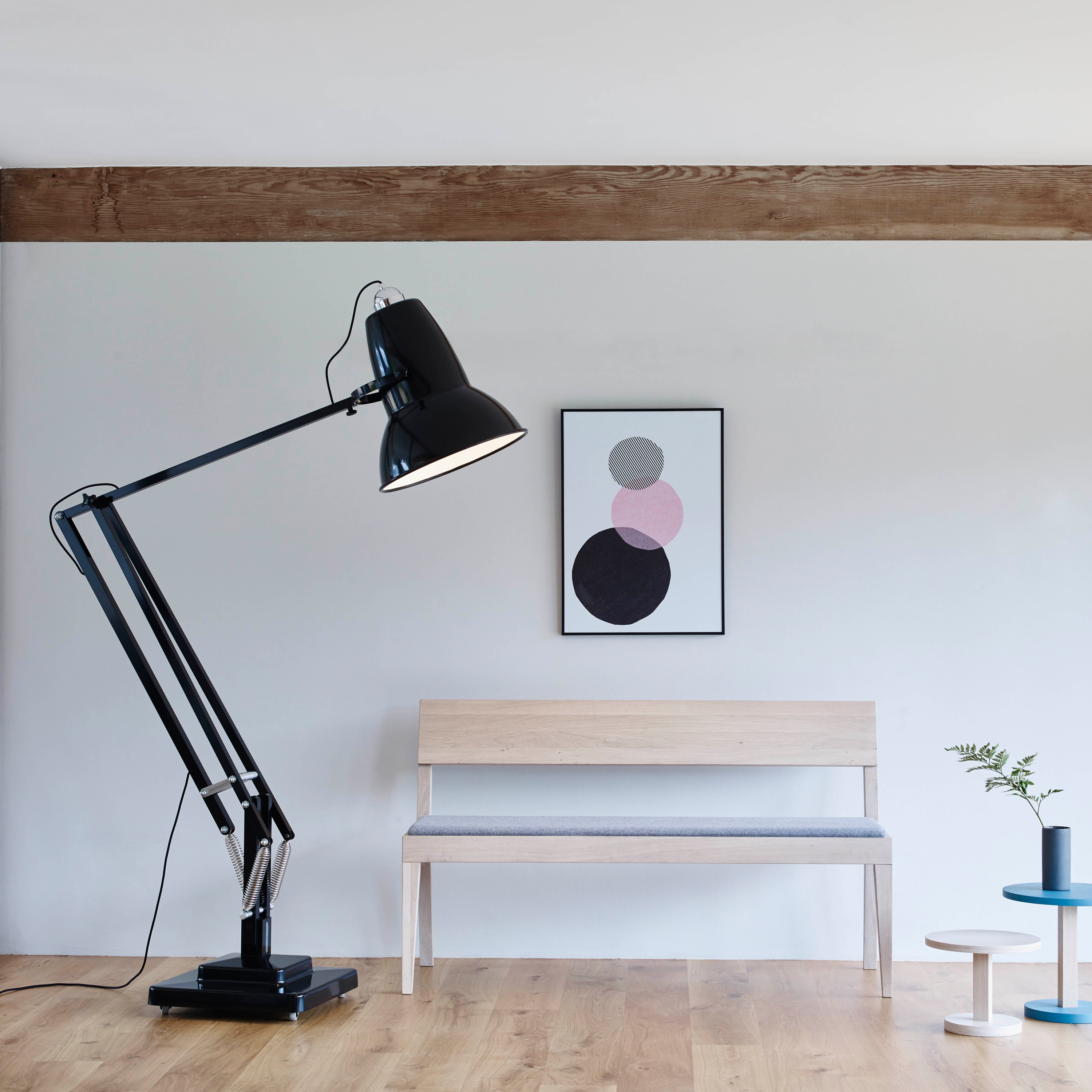 FLOOR LAMPS
