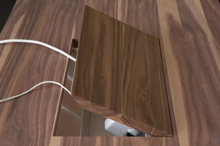 more - Varan XXL | conference table