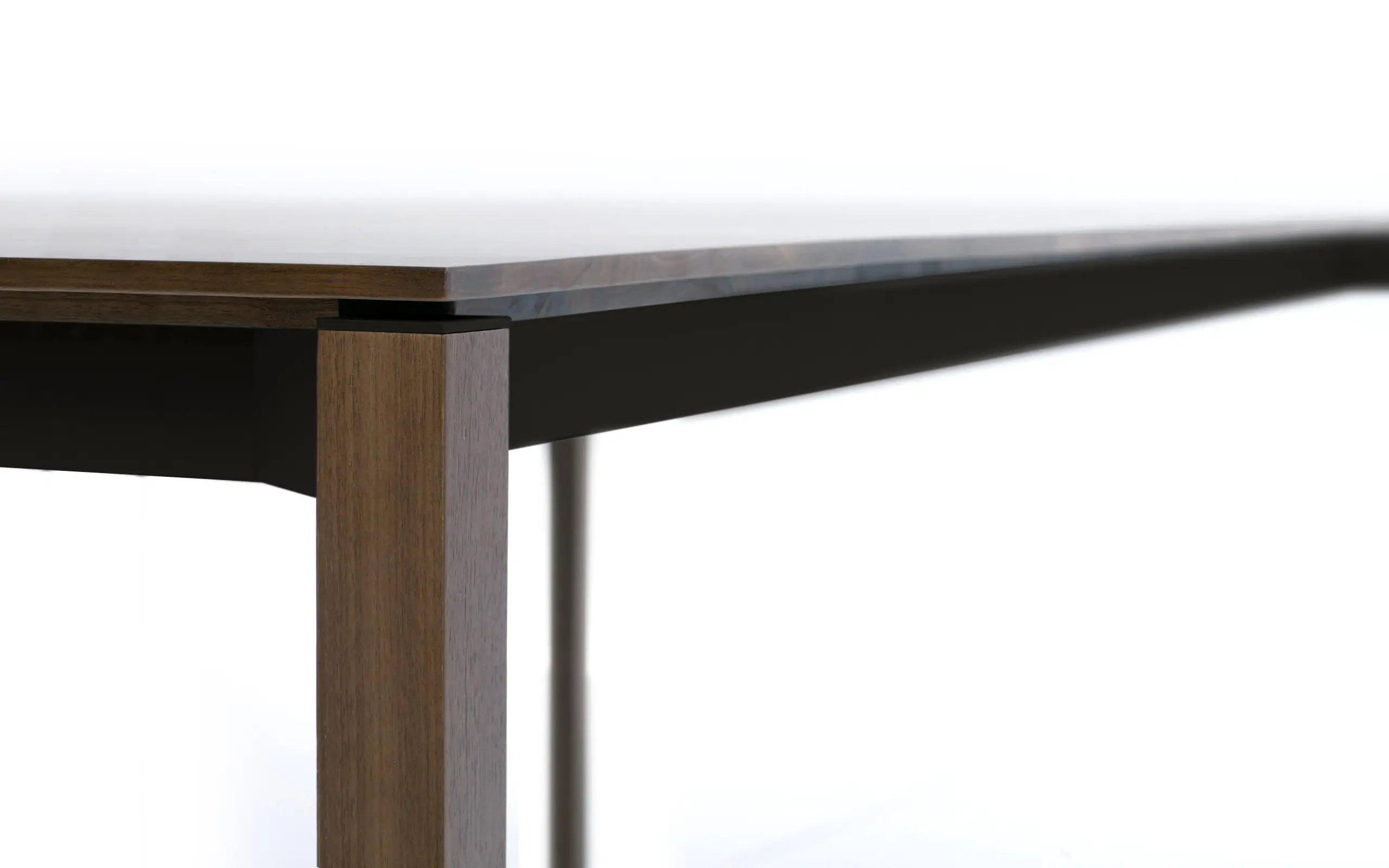 more - Tira | table