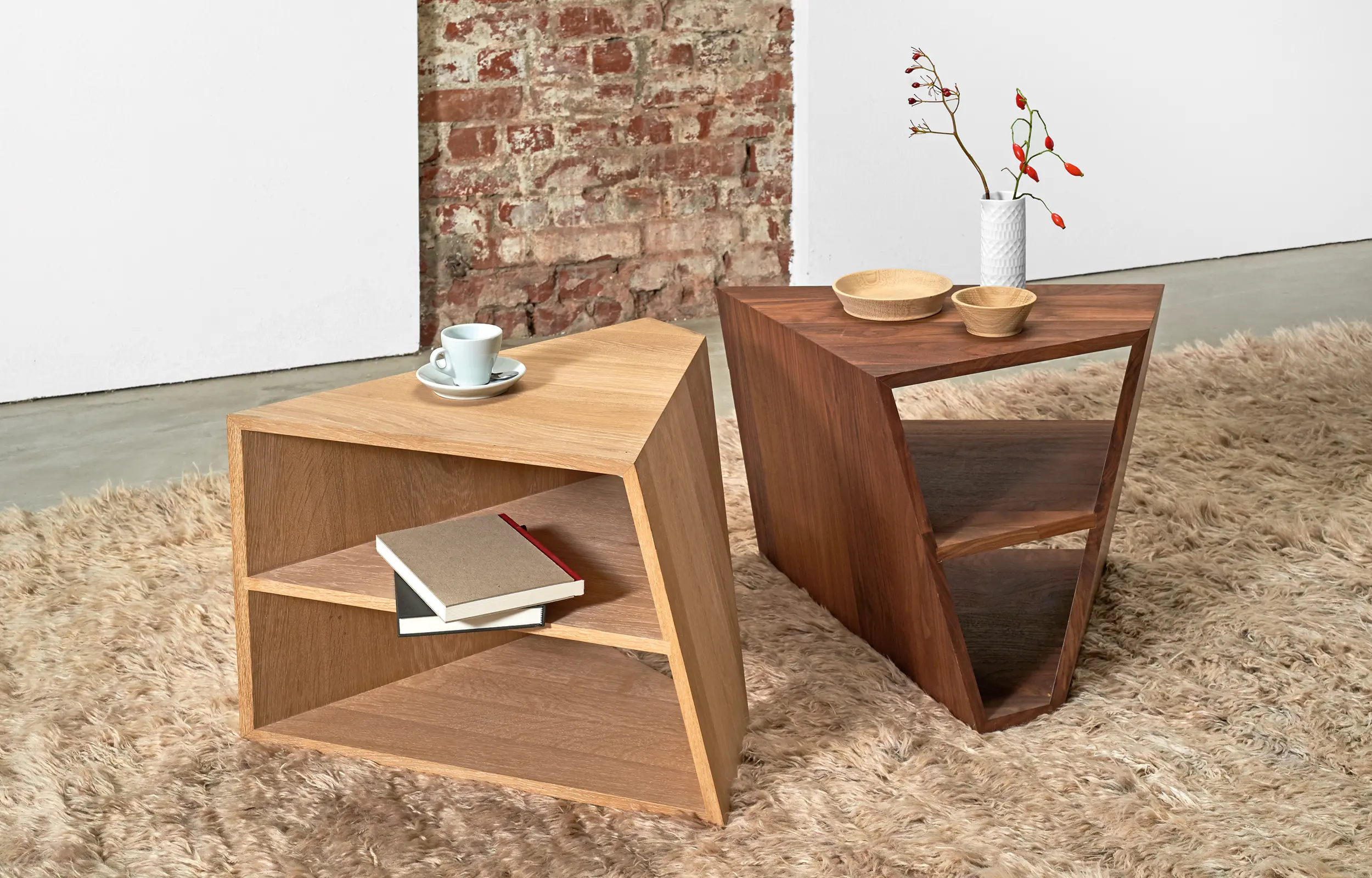 more - Varan | side table