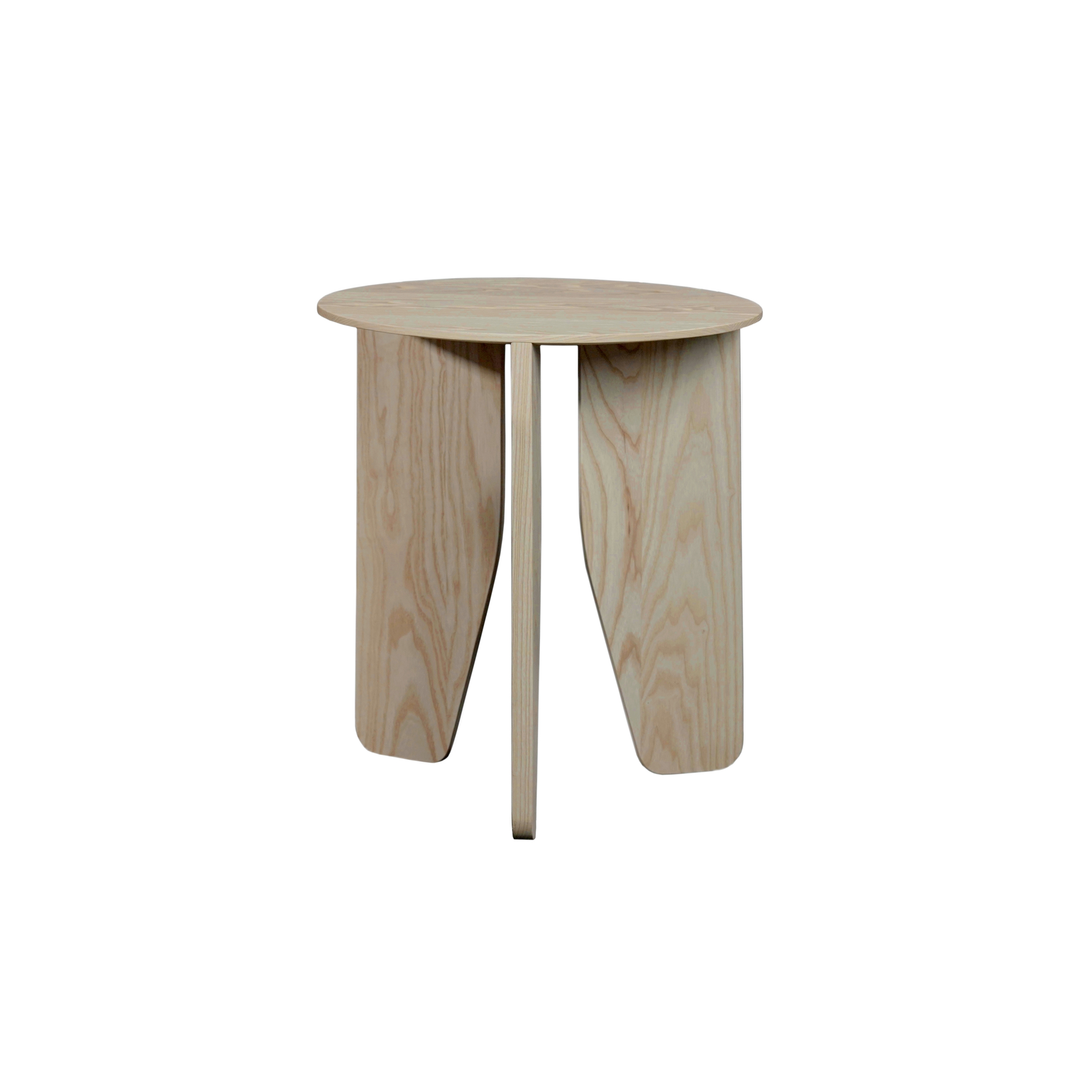 Mostrar el producto Cut | side table del fabricante more