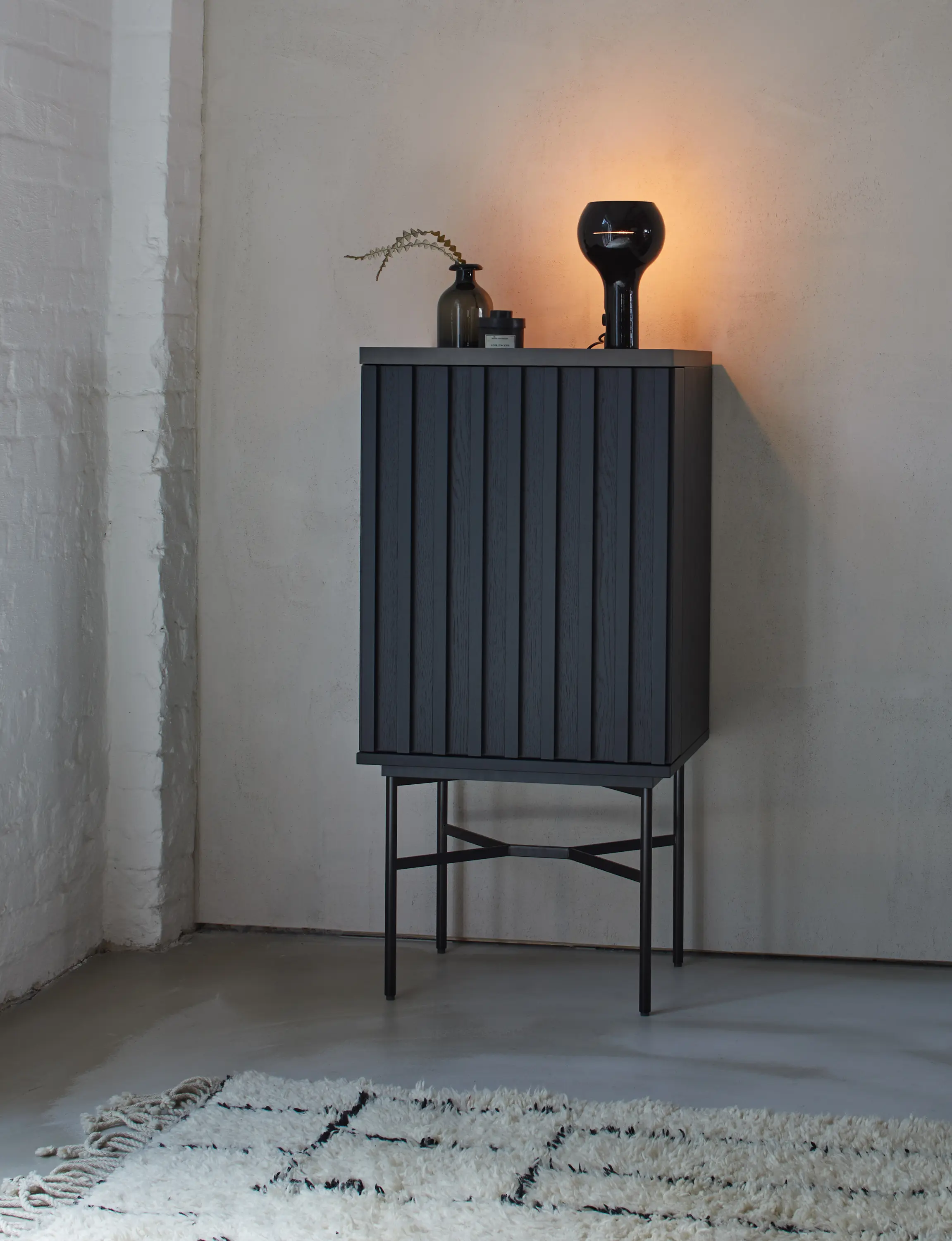 more - Harri | Barschrank