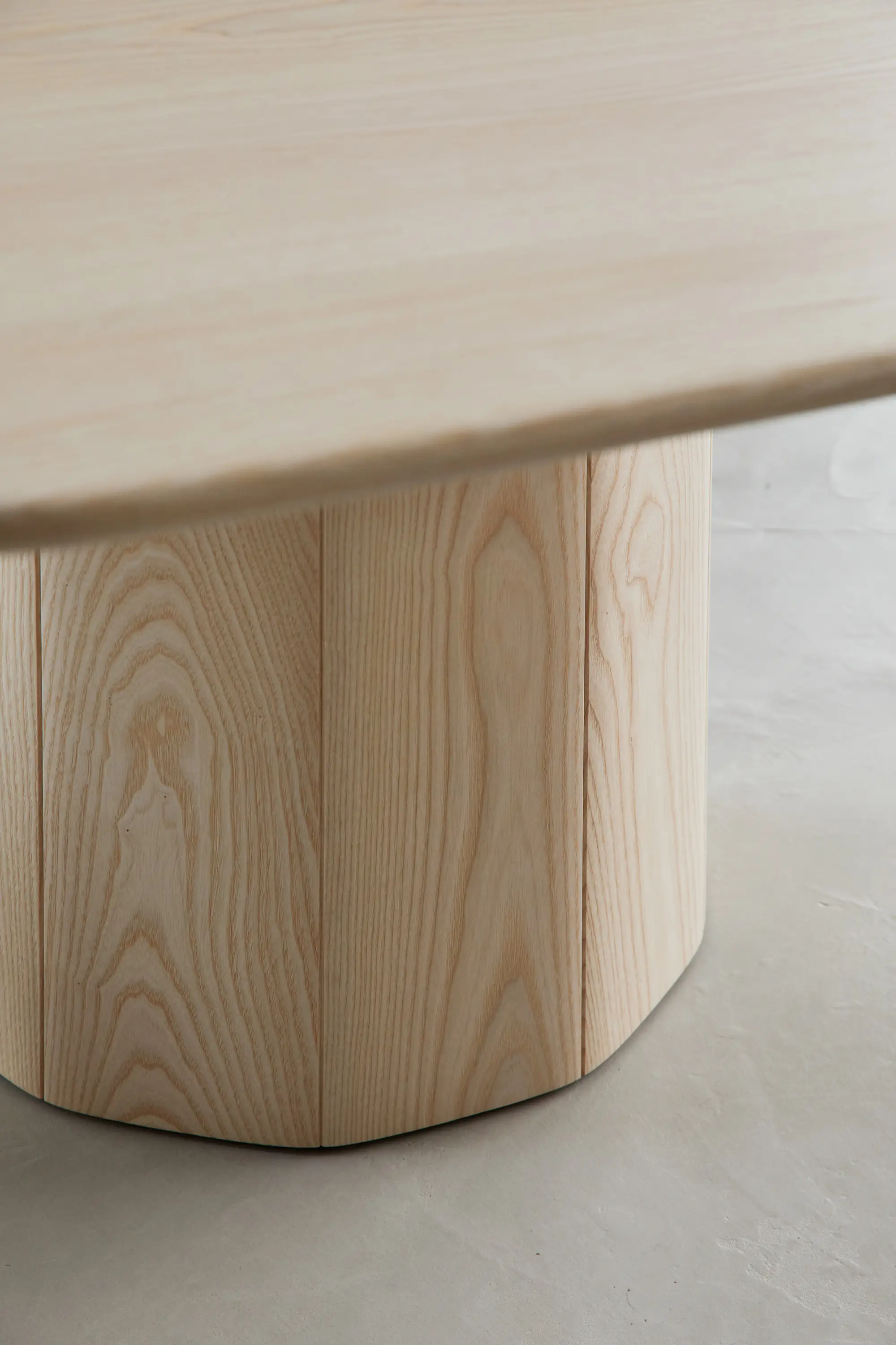 more - Eeva I table