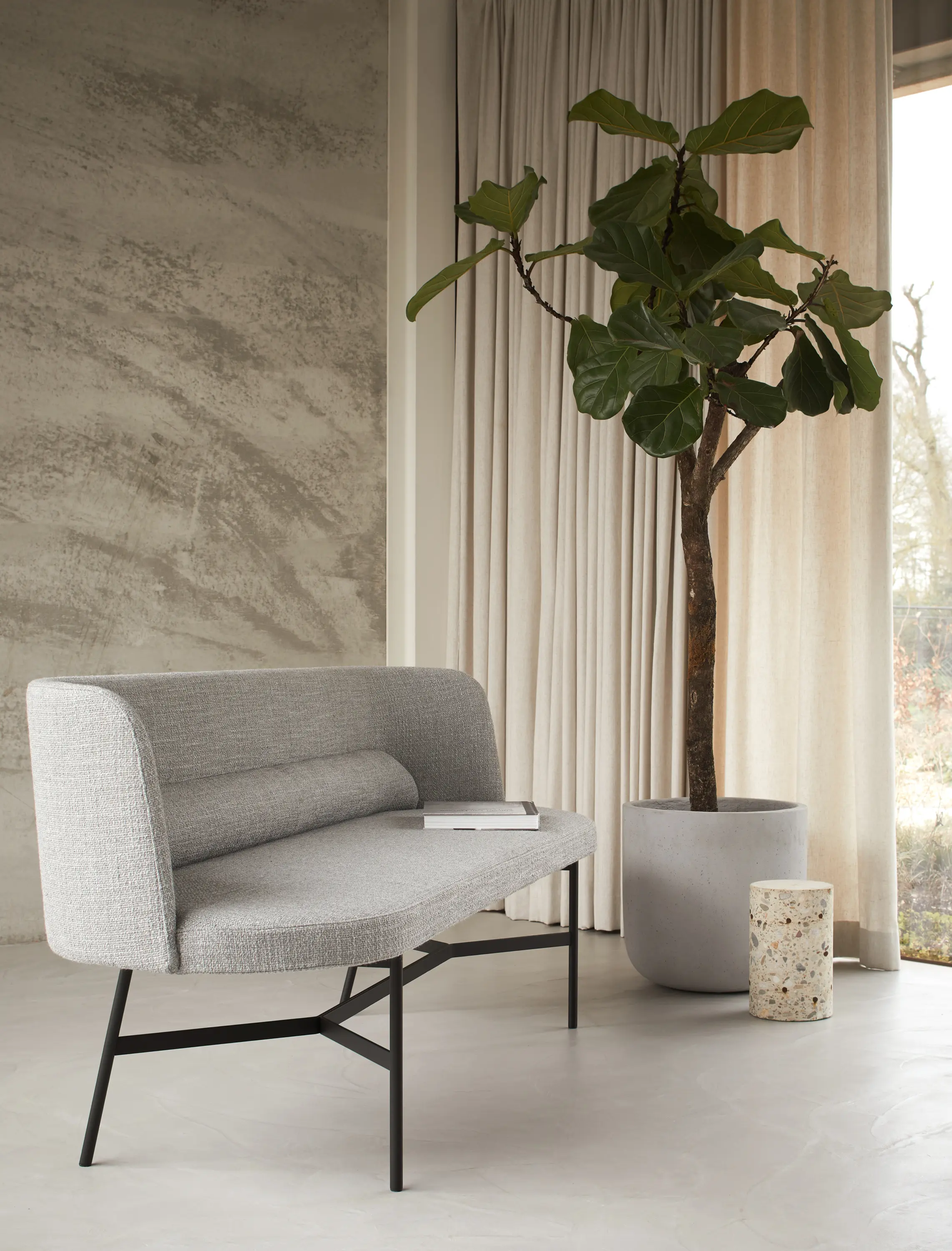 more - Harri I bench