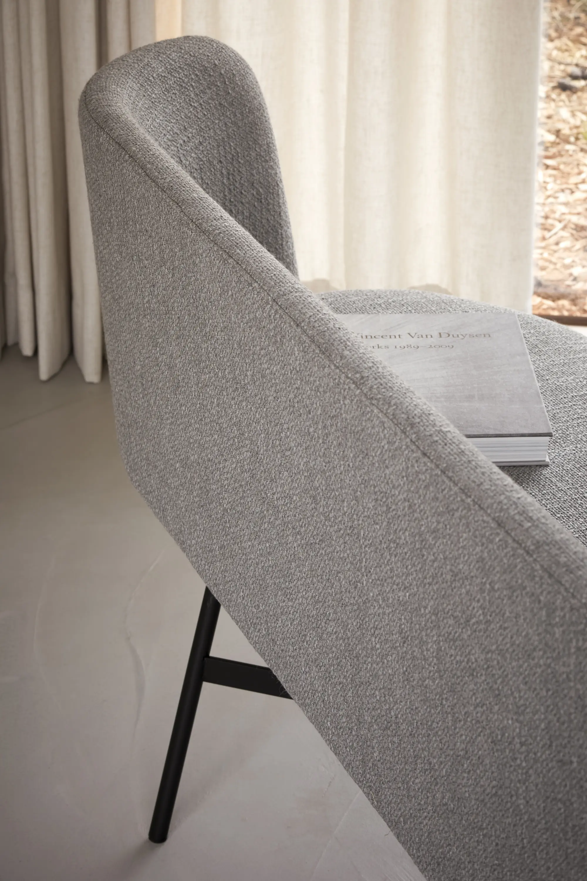 more - Harri I bench
