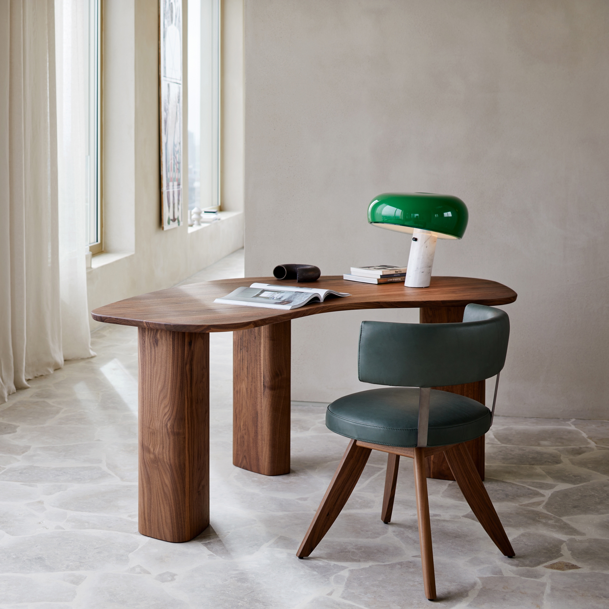Afficher le produit Oso I writing desk du fabricant more