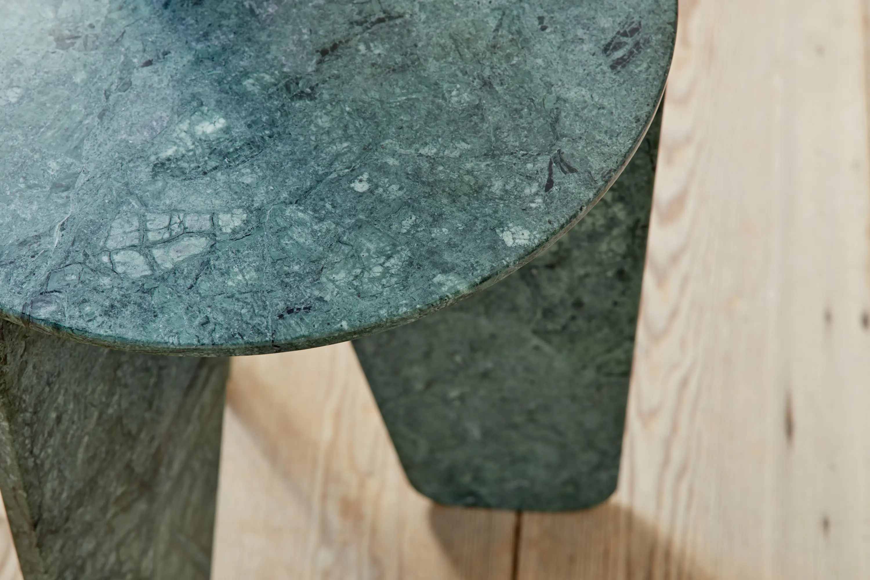 more - Cut I side table
