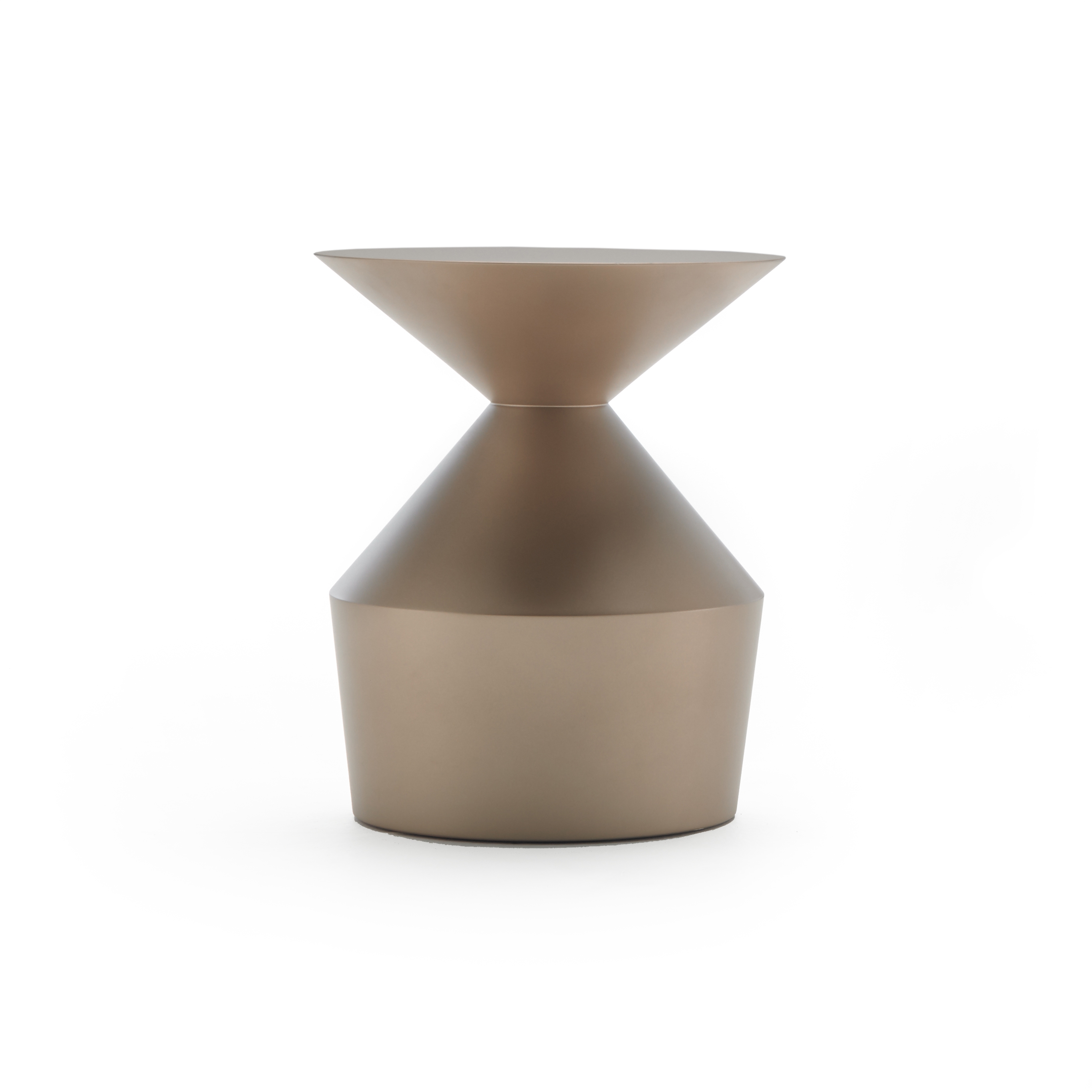 Display product Shape O from manufacturer viccarbe