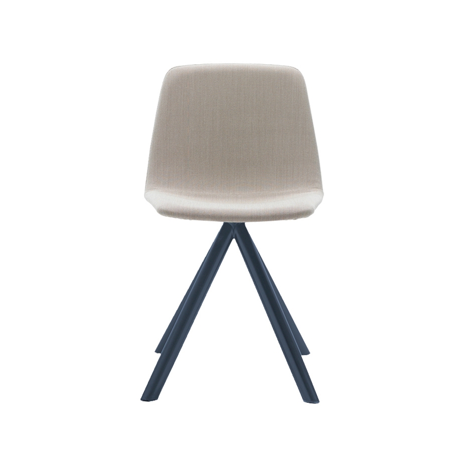Maarten chair - swivel base & smooth upholstery