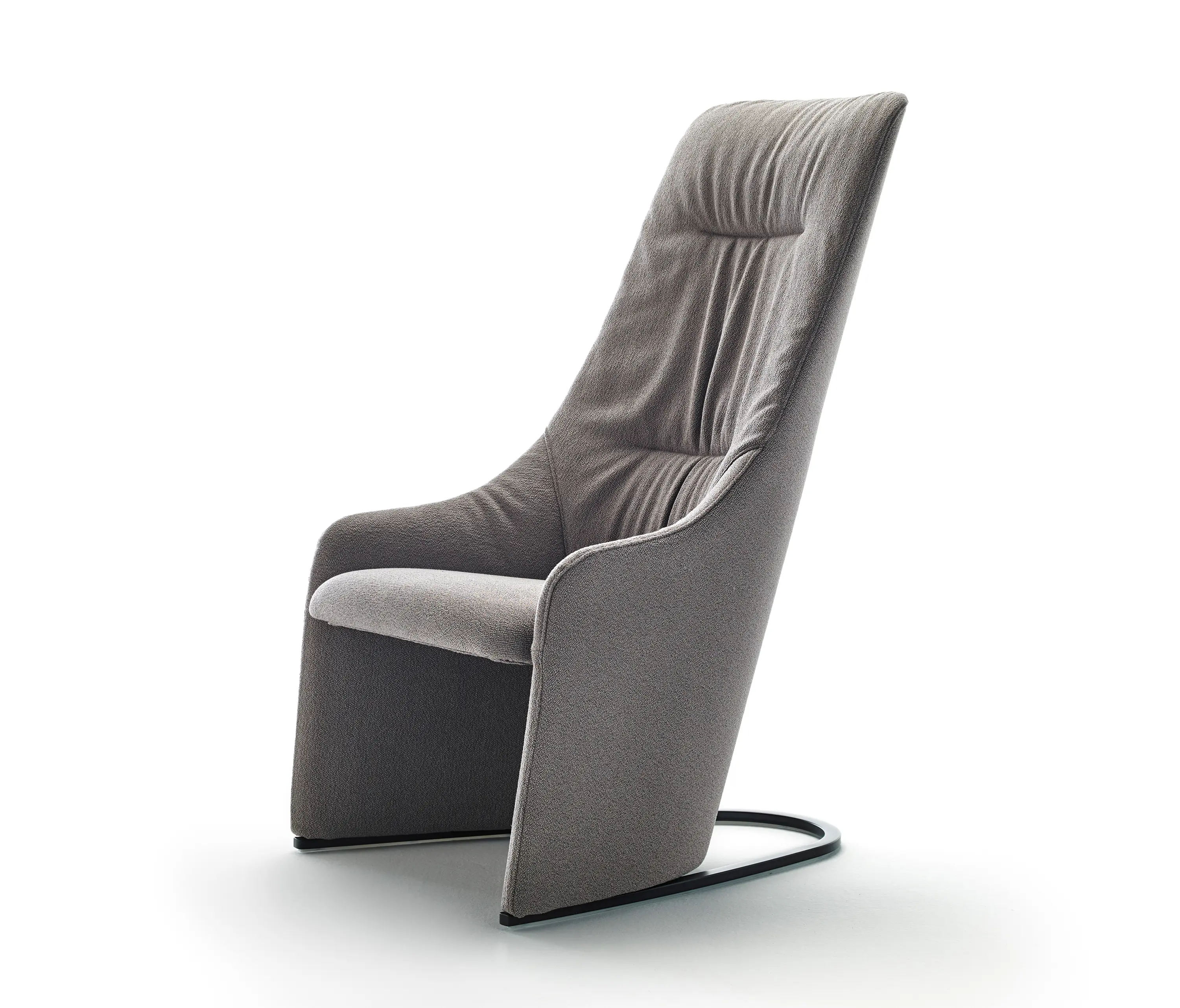 viccarbe - Nagi lounge chair with high backrest & soft upholstery