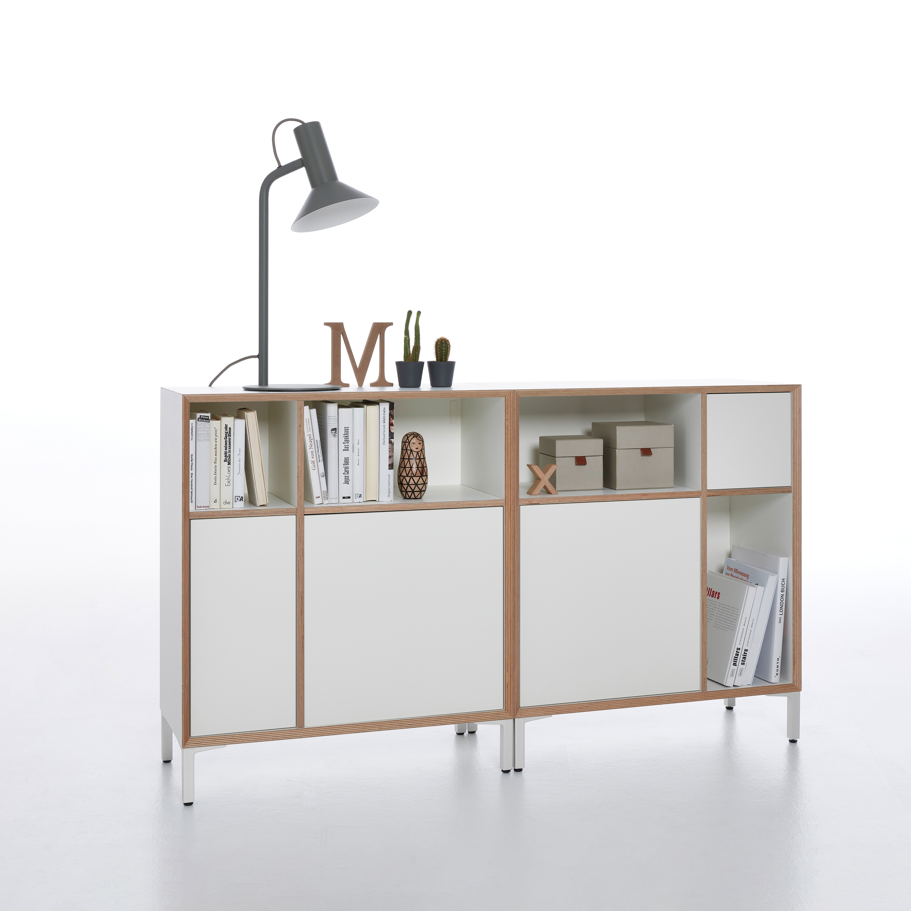 Mostrar el producto Vertiko with metal base del fabricante Müller small living