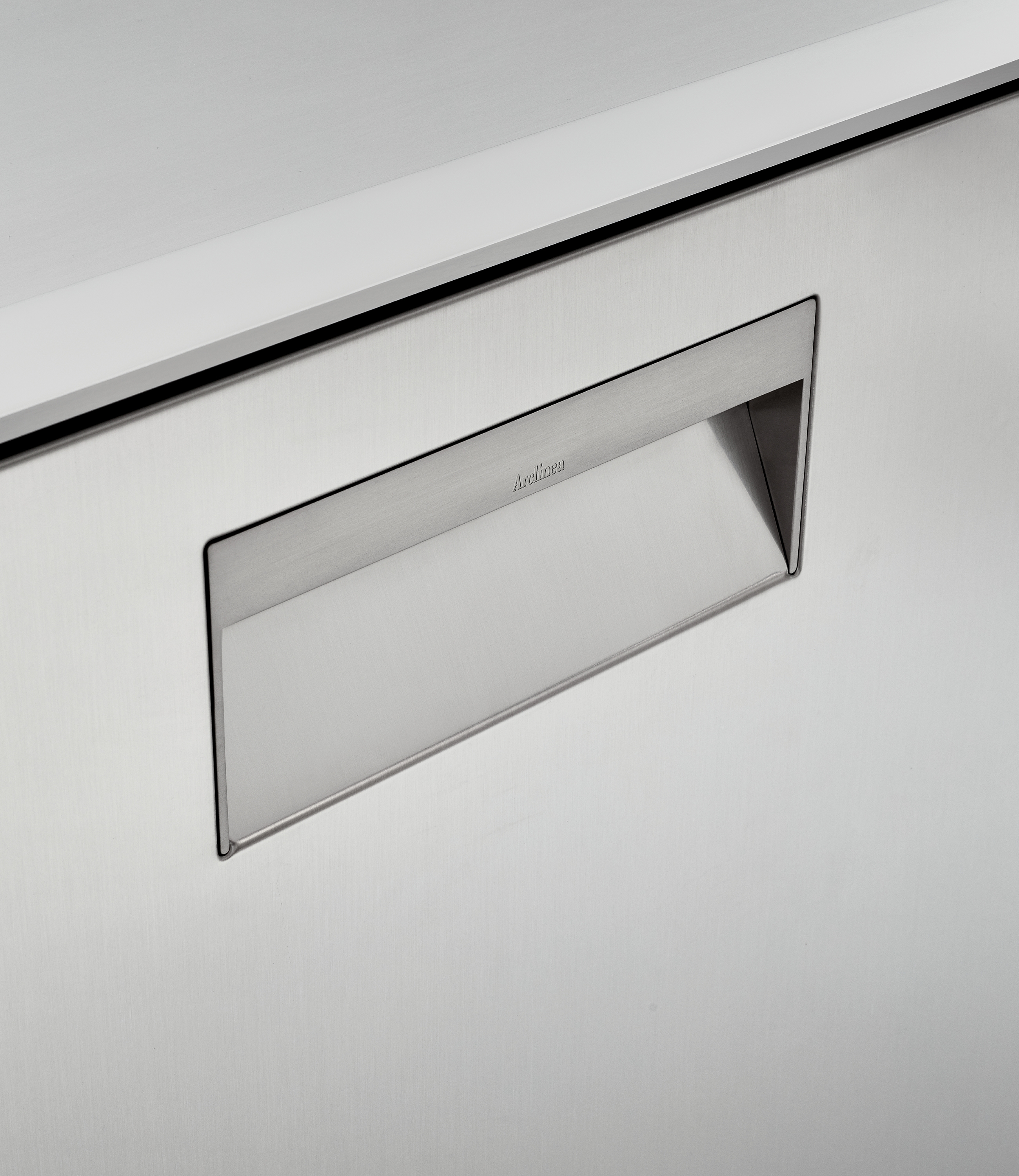 Display product Italia Double Island from manufacturer Arclinea