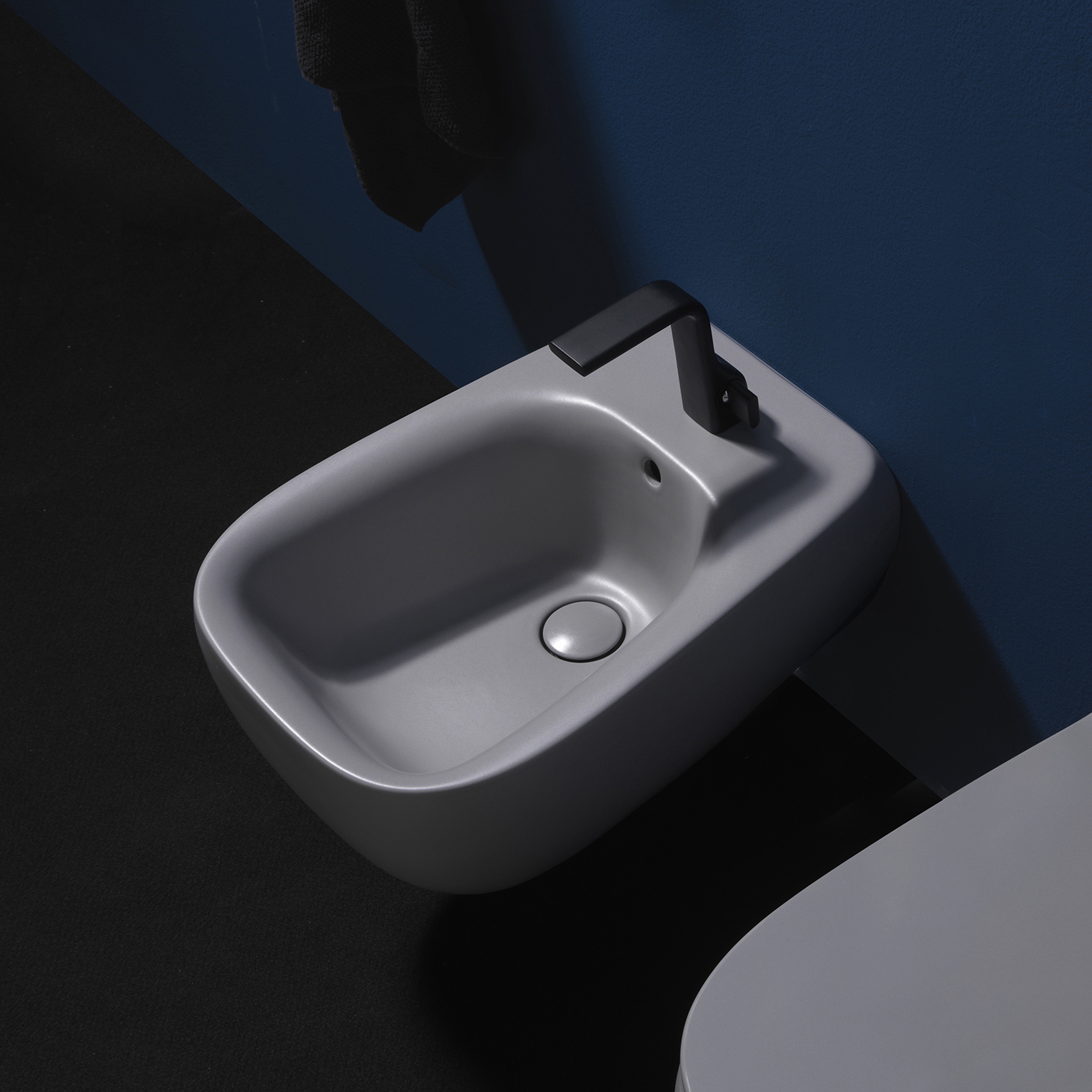 Produkt Fluo wall-hung bidet des Herstellers Ceramica Flaminia anzeigen