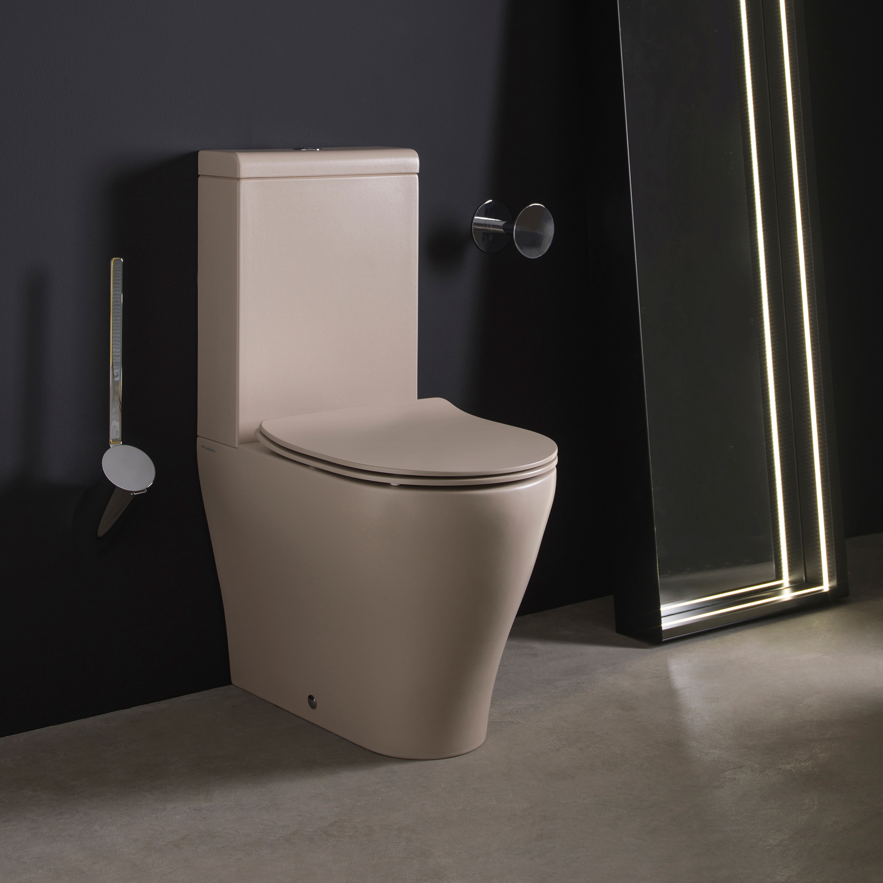 Display product App monobloc wc from manufacturer Ceramica Flaminia