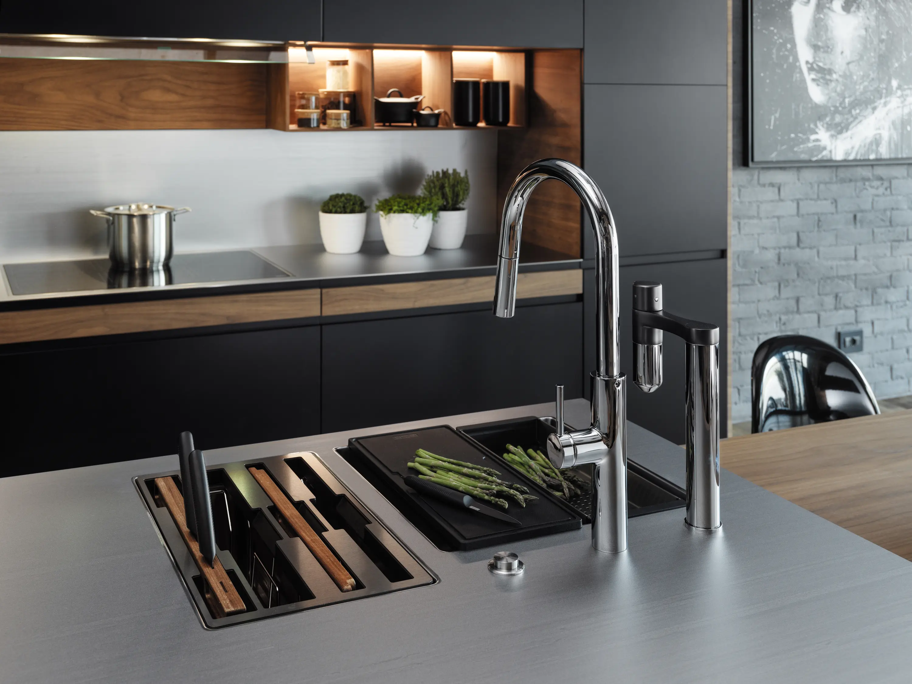 Franke Home Solutions - Pescara Tap Pull Down Spray U Spout Chrome