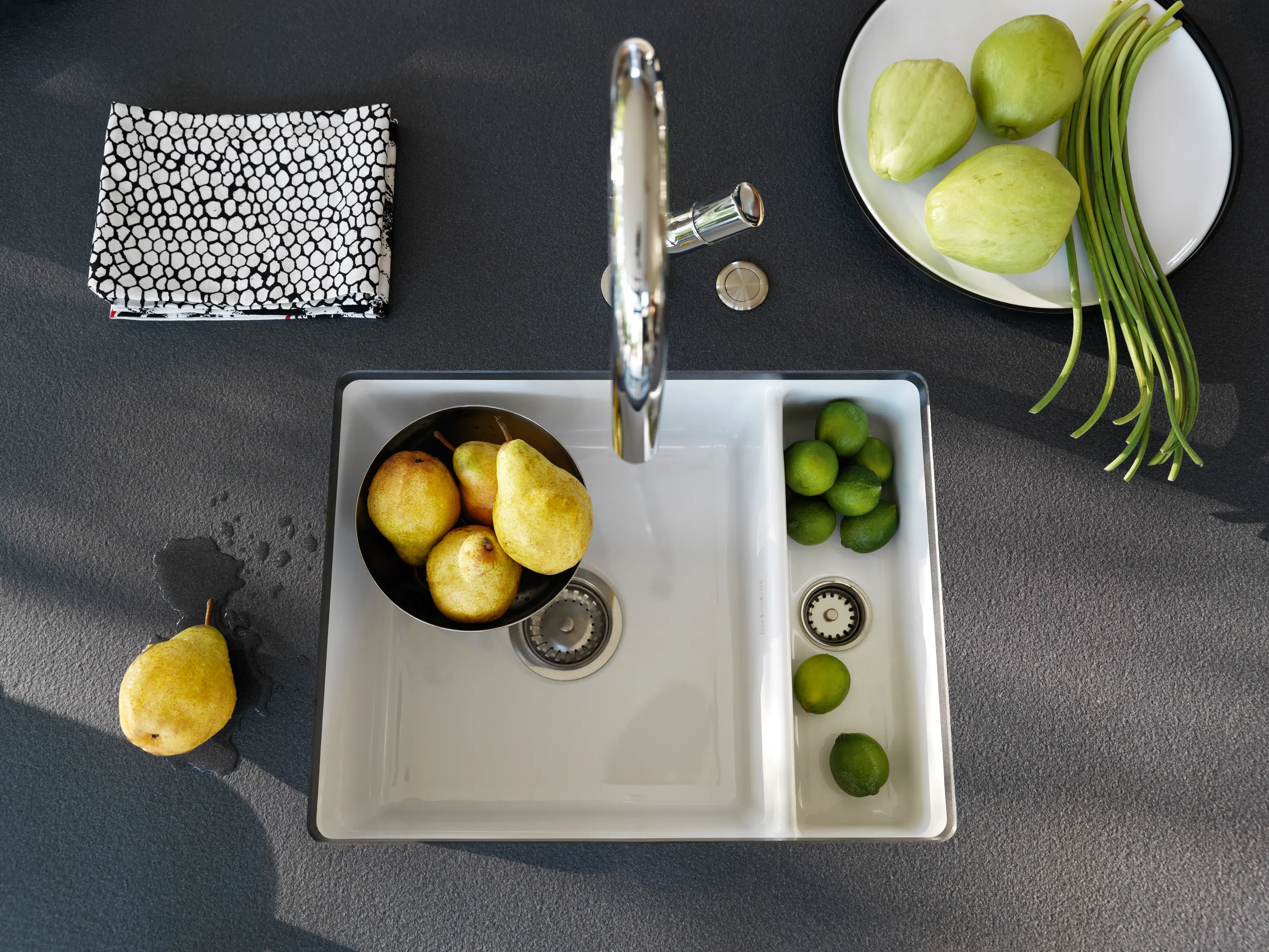 Franke Home Solutions - Kubus Sink KBK 110-50 Ceramic Cashmere