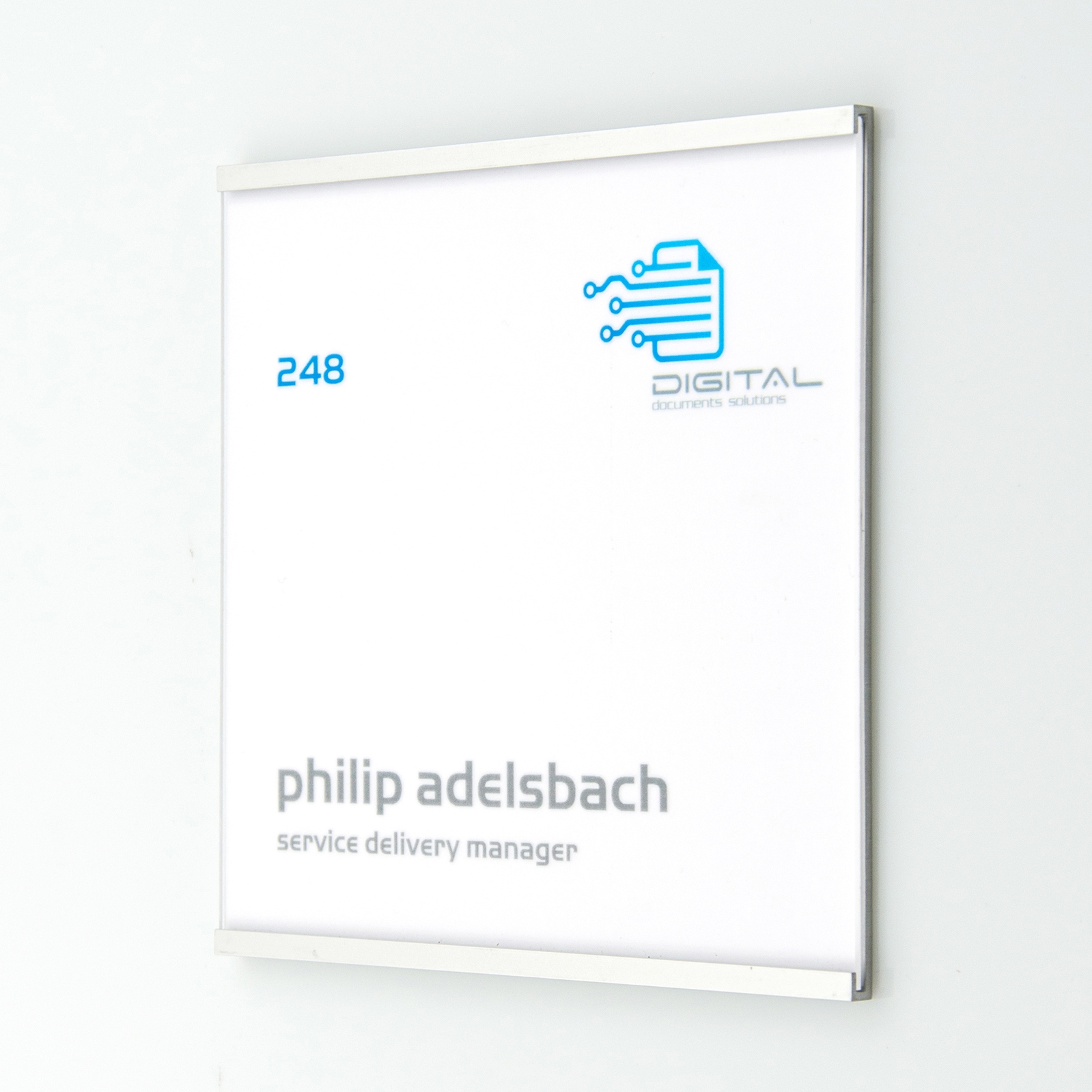Mostra il prodotto Doorplate CTA del produttore Meng Informationstechnik