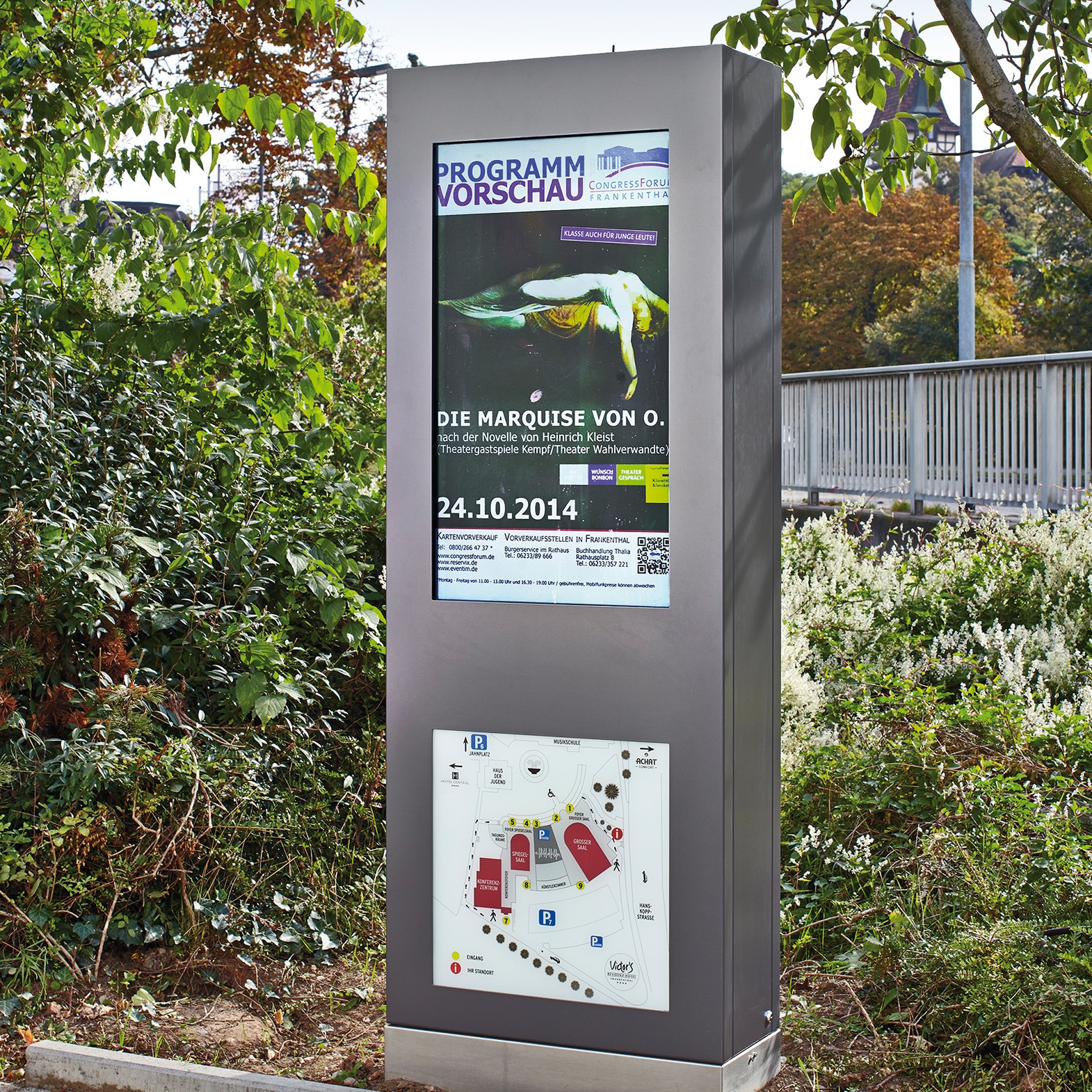 Mostra il prodotto Outdoor stele Berta QKAD del produttore Meng Informationstechnik