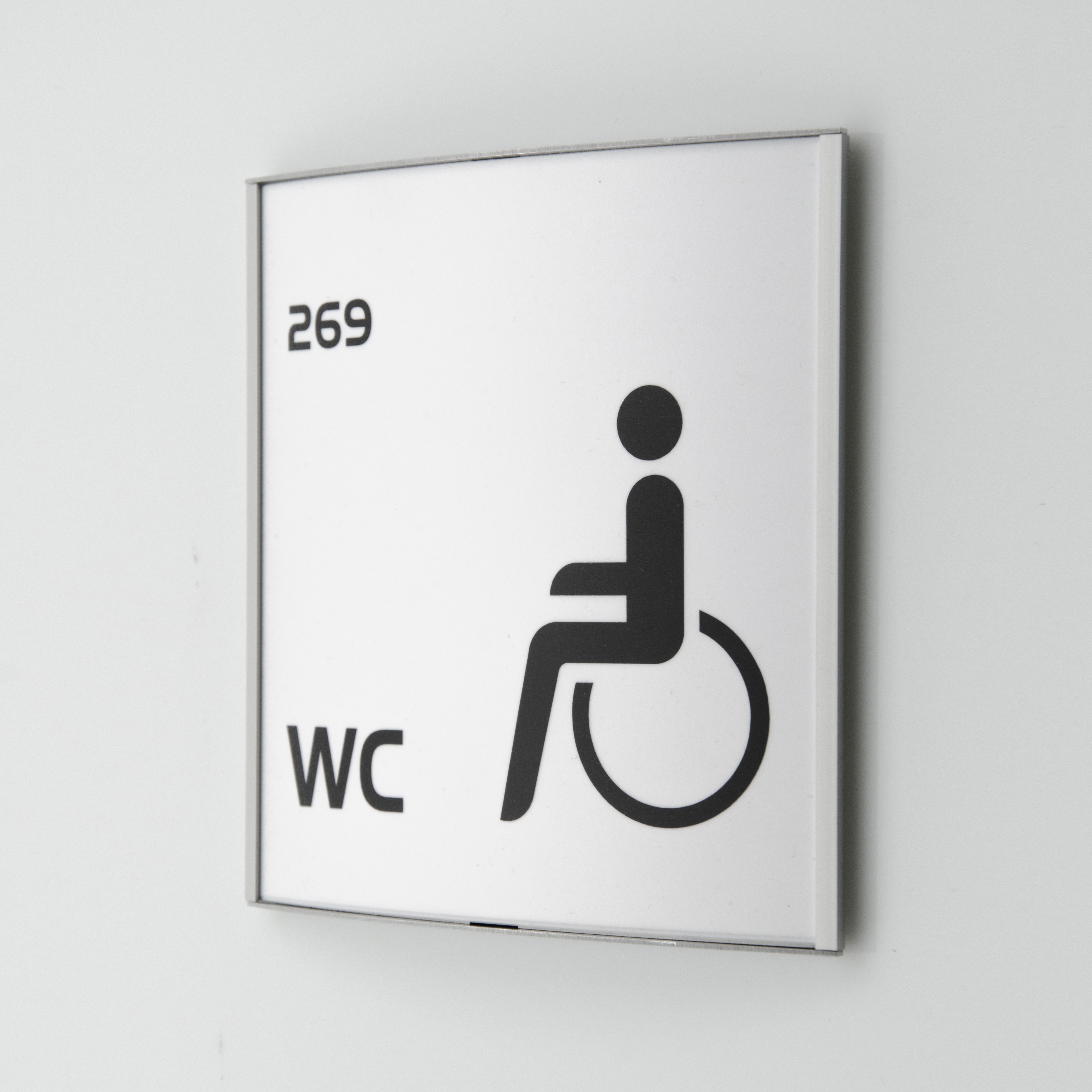 Afficher le produit Doorplate with change indicator STW du fabricant Meng Informationstechnik