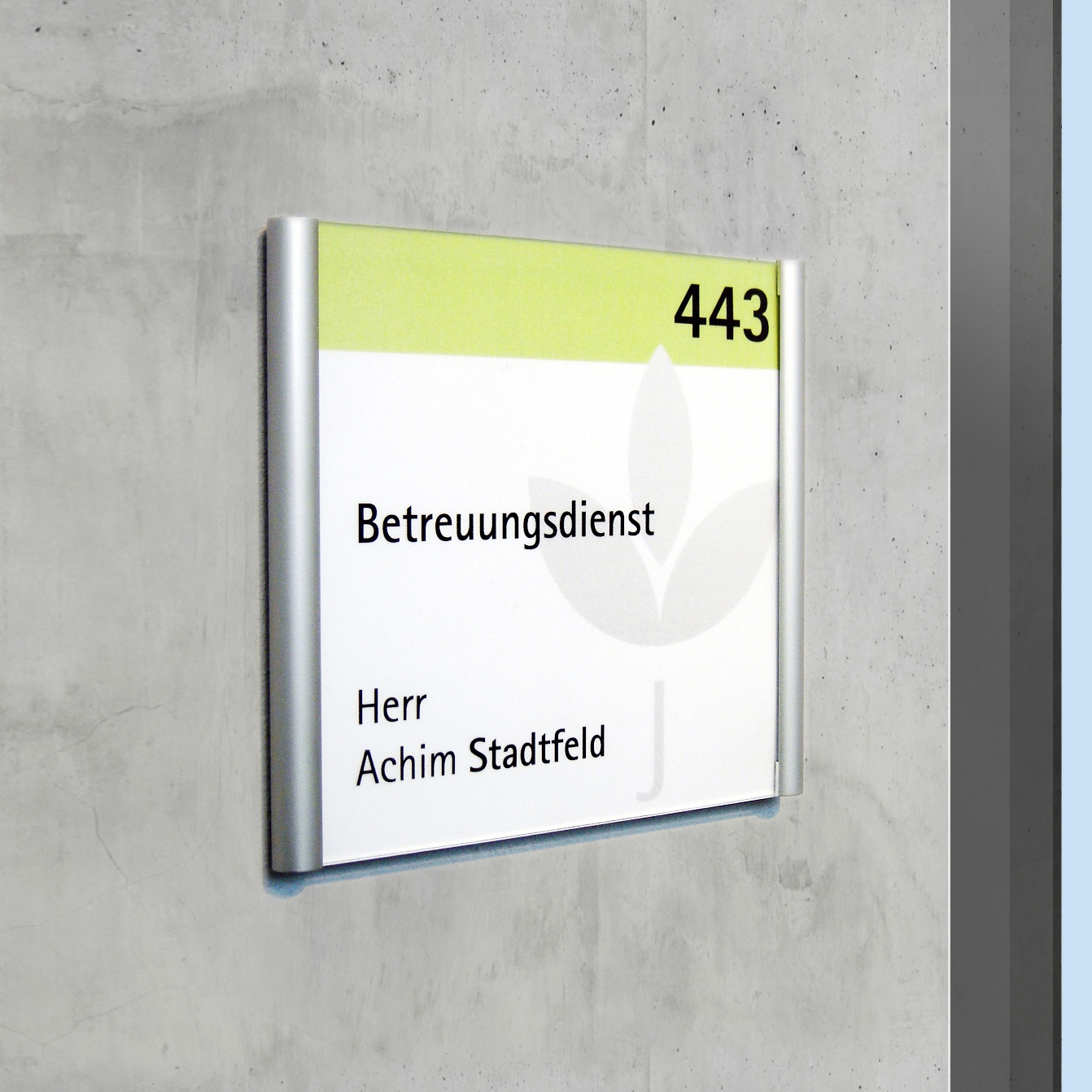 Afficher le produit Doorplate small RTS du fabricant Meng Informationstechnik