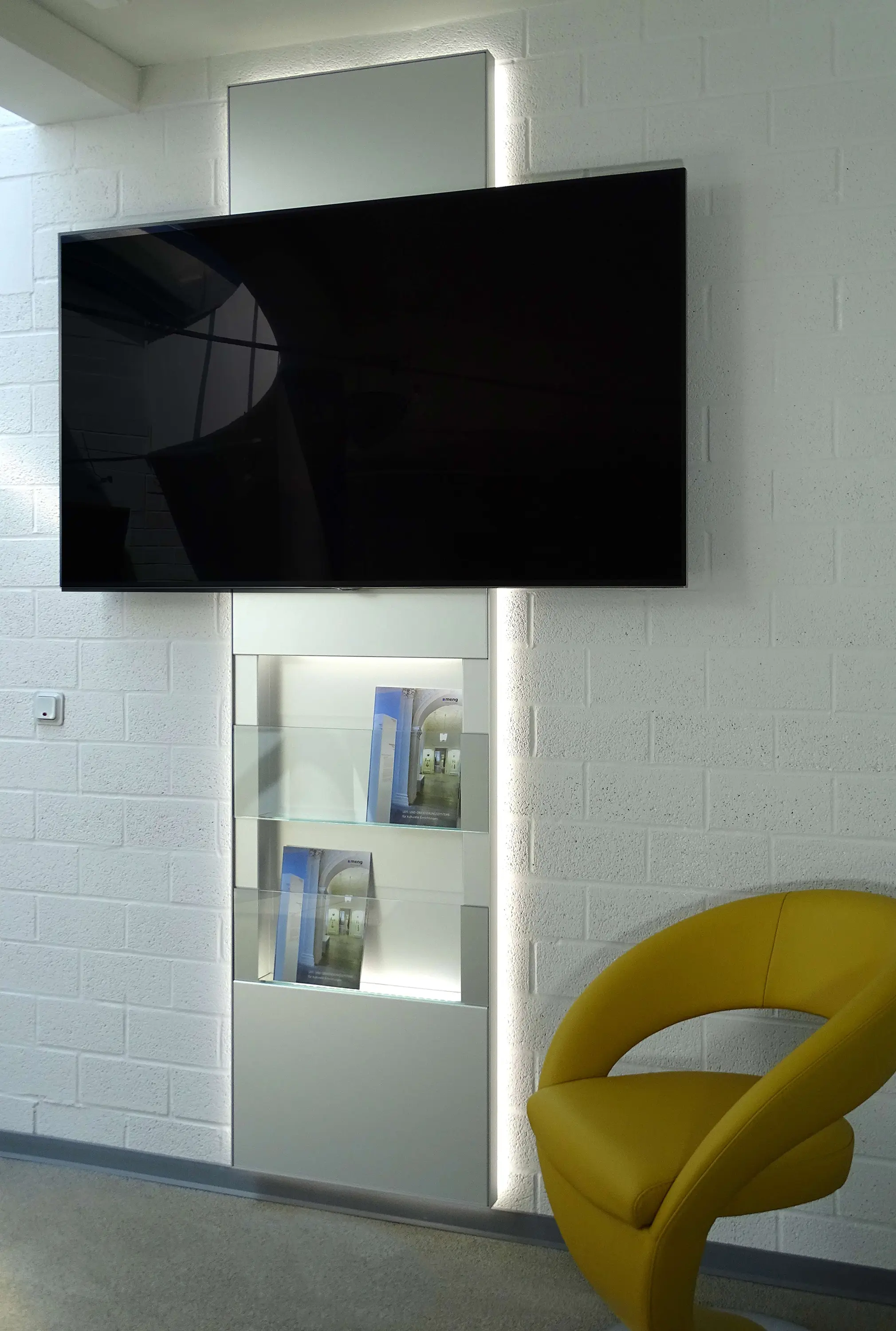 Meng Informationstechnik - Brochure rack wall mounted FWA