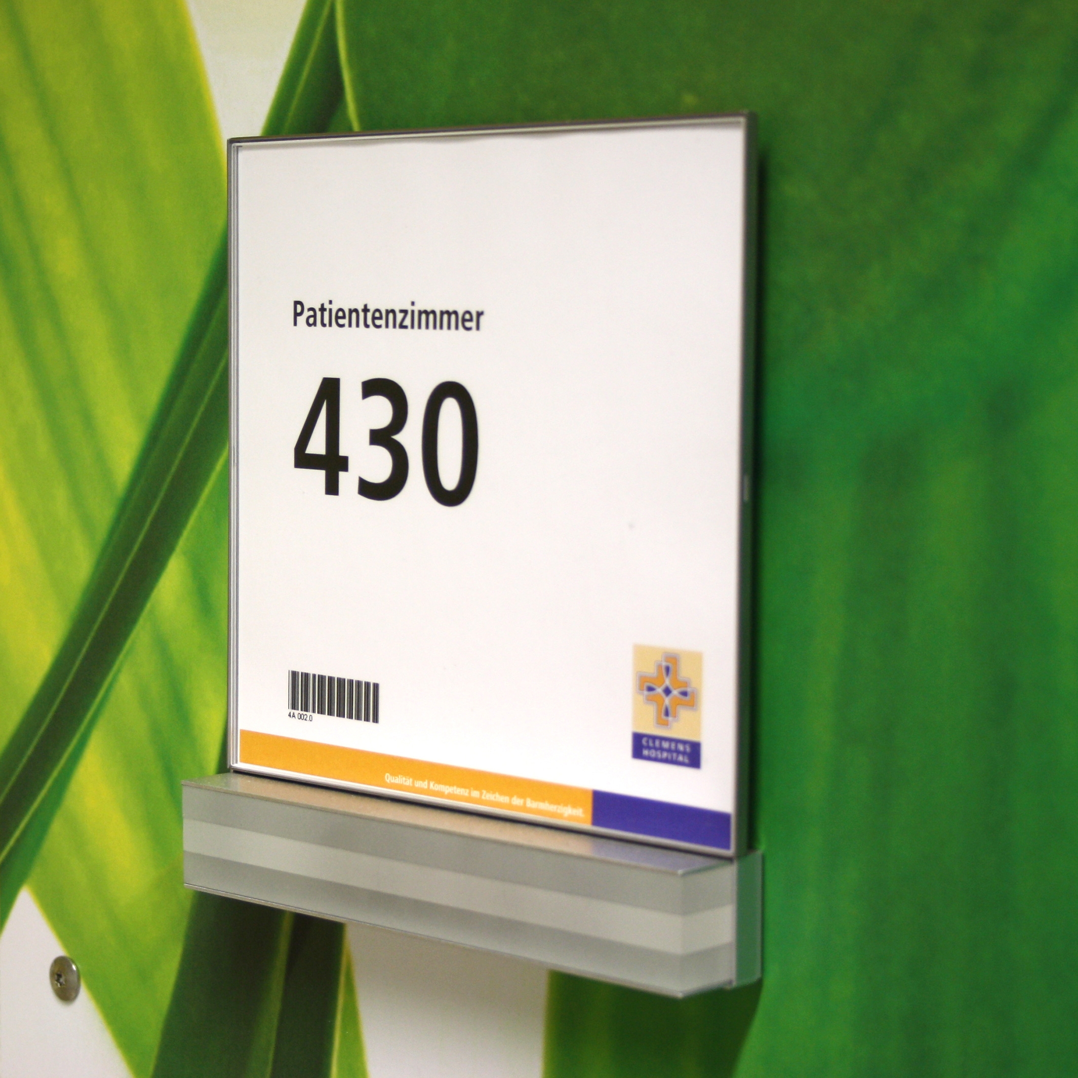 Mostra il prodotto Doorplate with LED change indicator QTEB del produttore Meng Informationstechnik