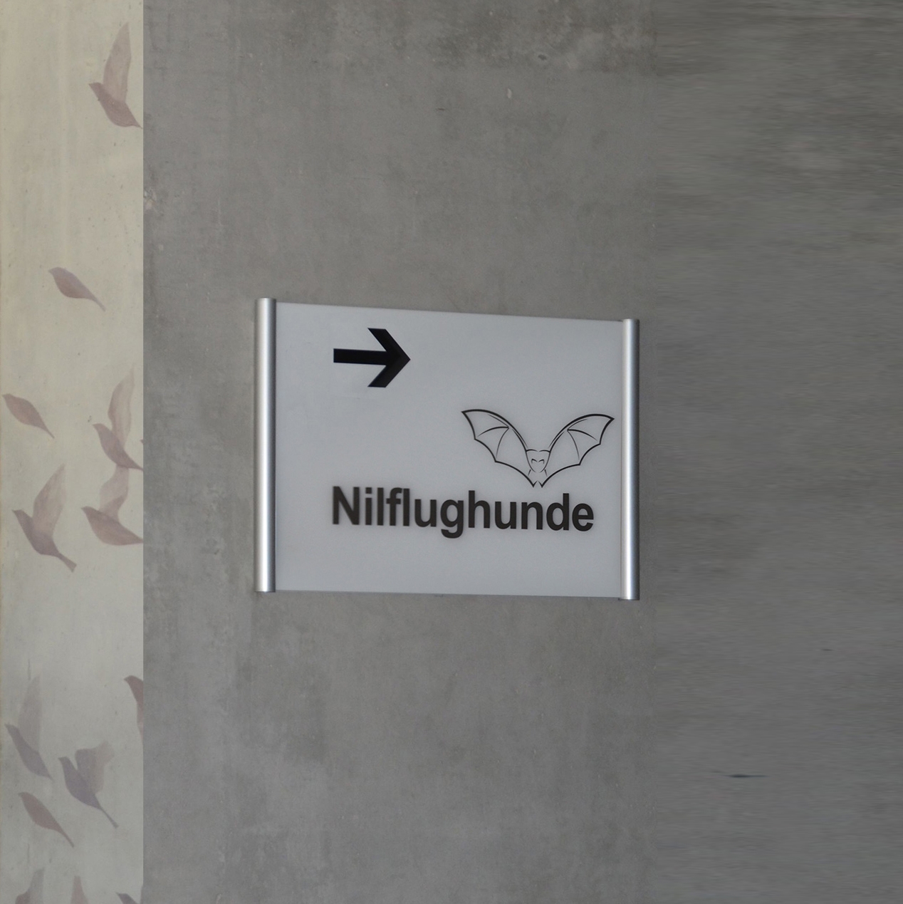 Afficher le produit Signpost wall mounted RW du fabricant Meng Informationstechnik
