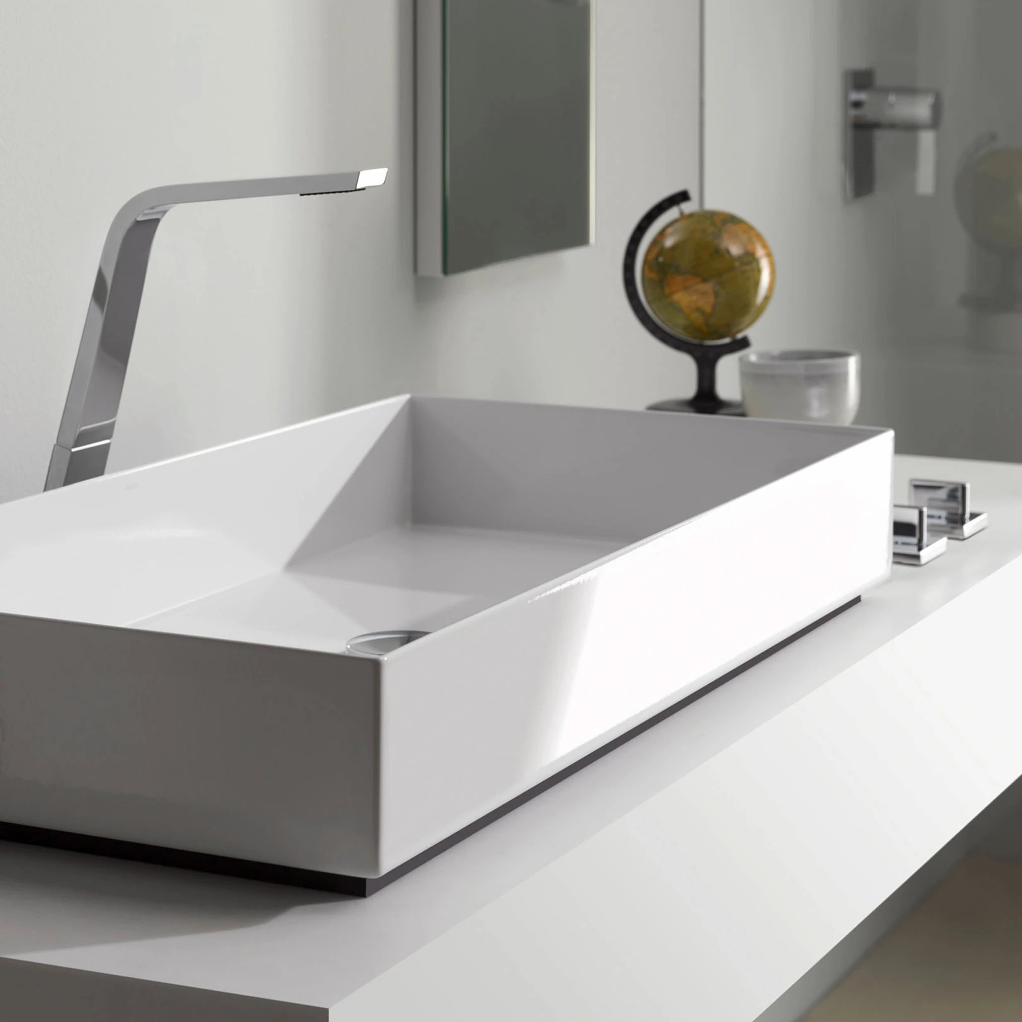 SIT-ON BASINS