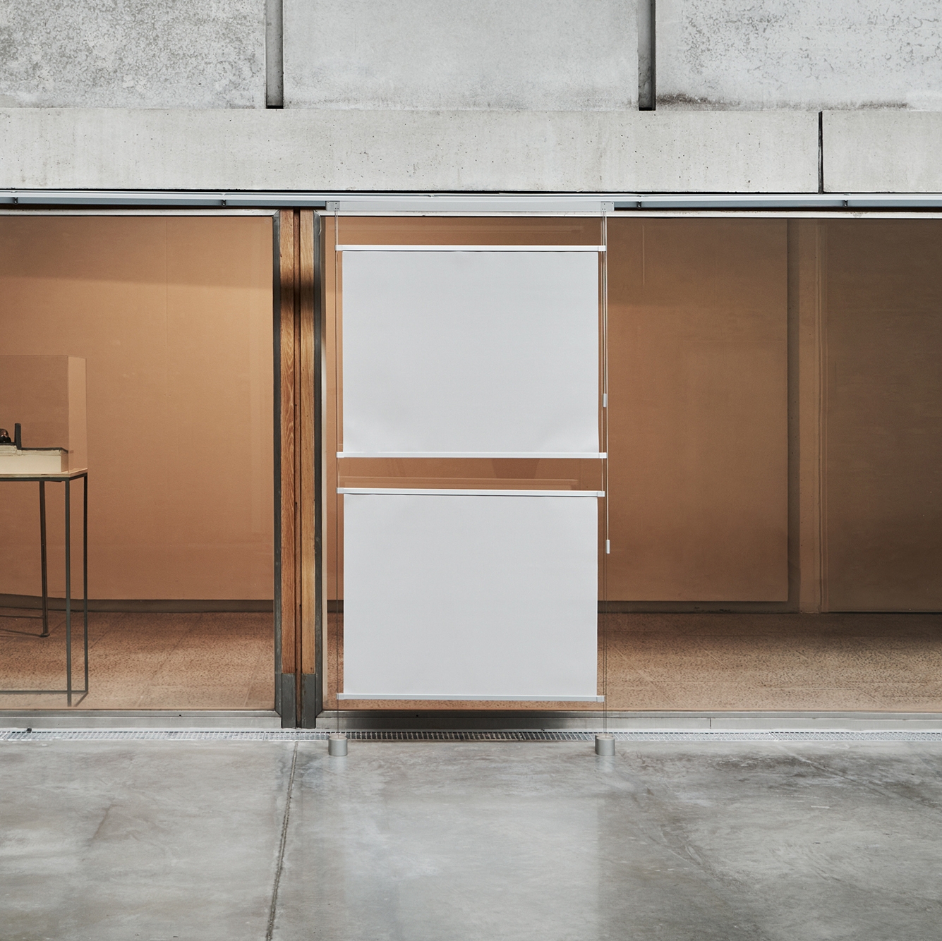 Display product System W2 from manufacturer Ann Idstein