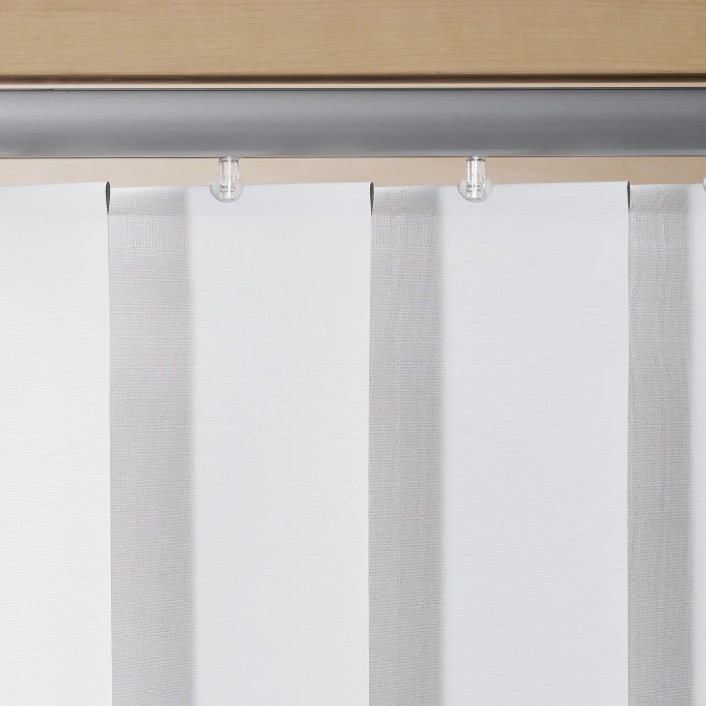 Ann Idstein - System R | Vertical Blinds