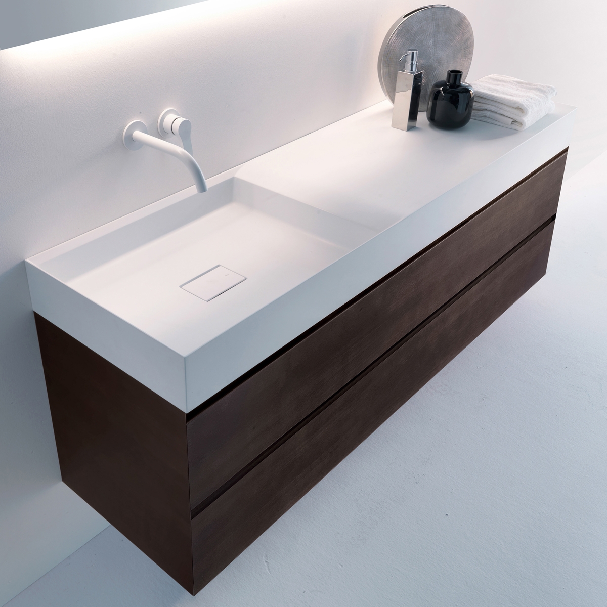 Display product Pure Vanity Units from manufacturer Falper