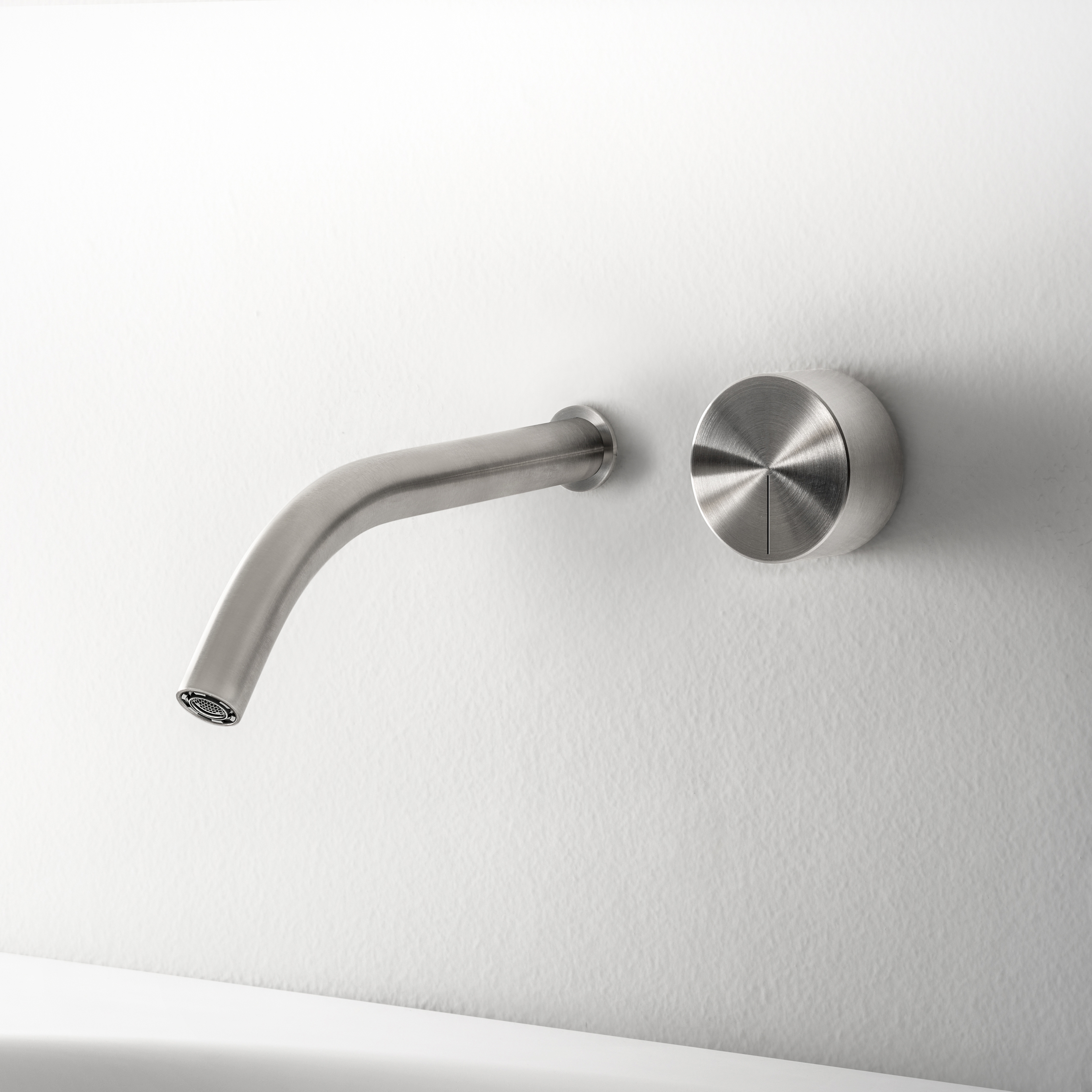 Display product Acquifero from manufacturer Falper