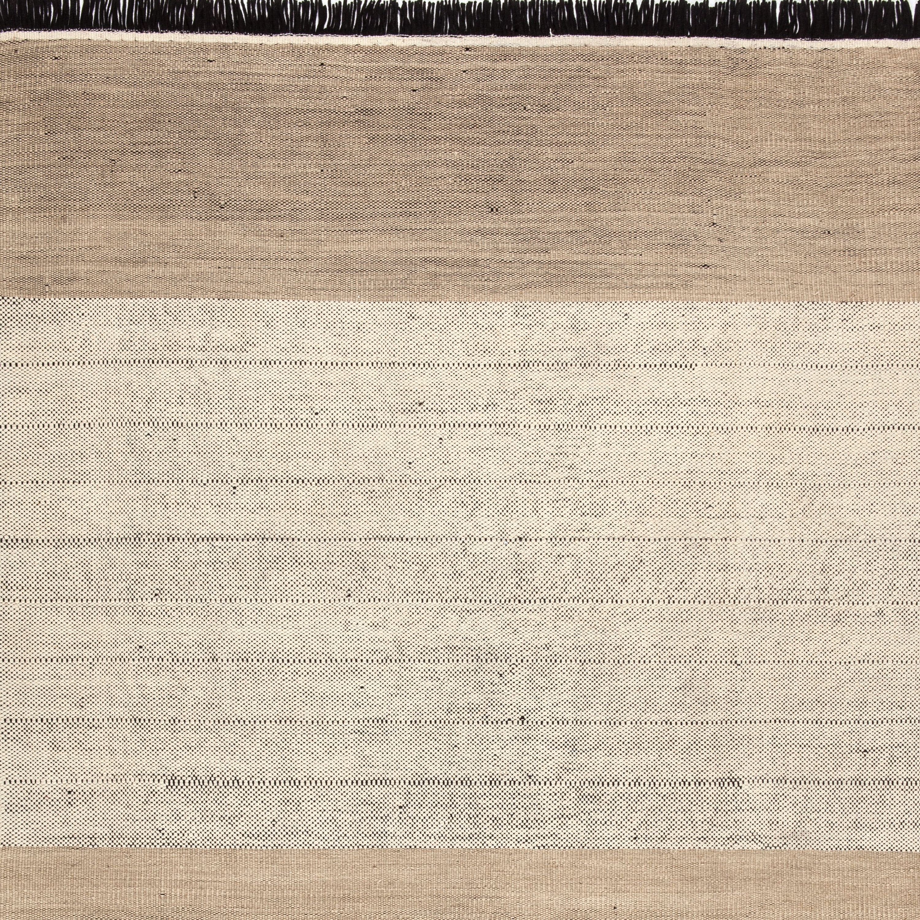 Afficher le produit Tres Stripes Black du fabricant Nanimarquina