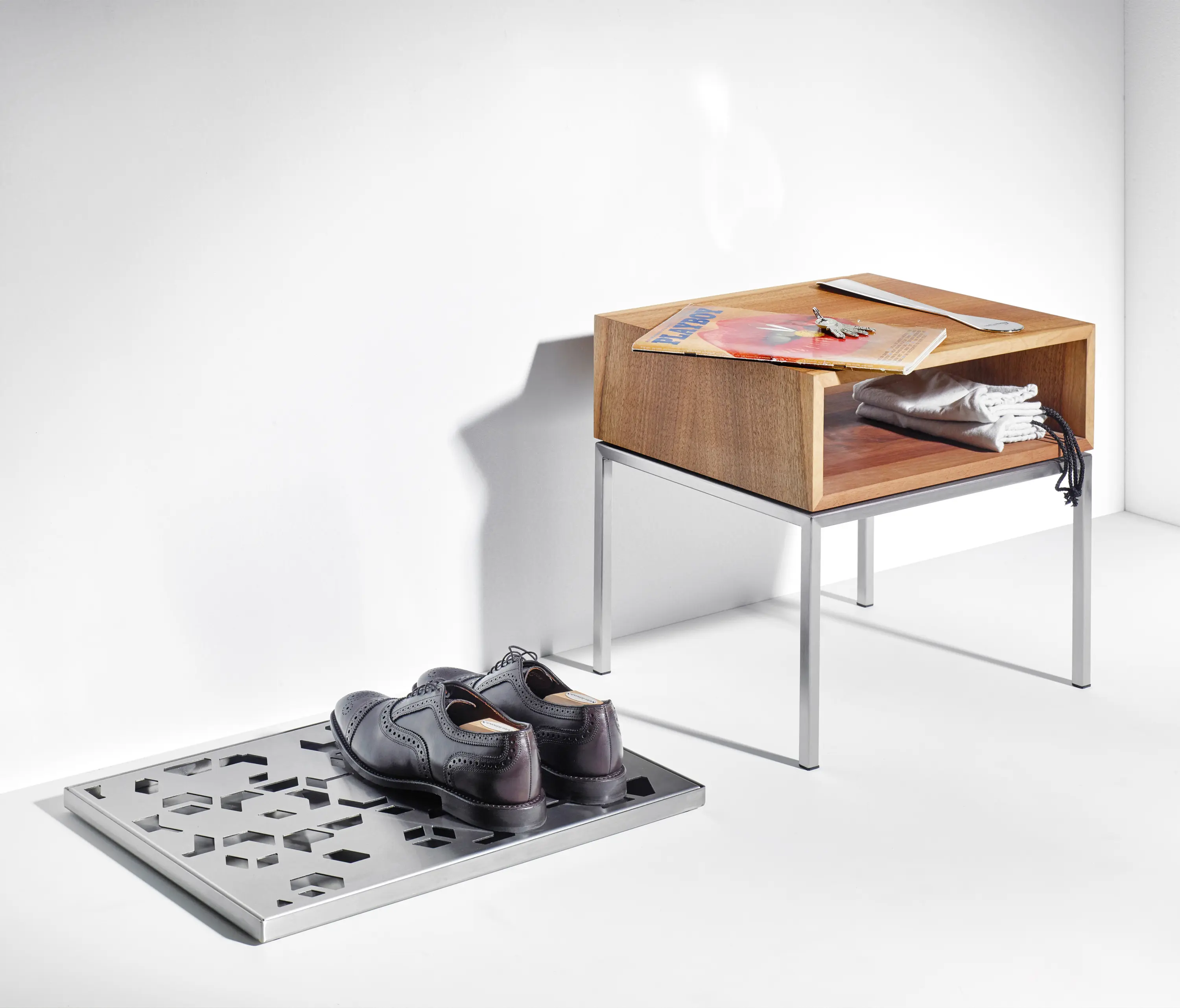 Neustahl - Nachttisch N01