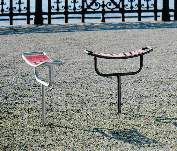 BURRI - Playtime Stool
