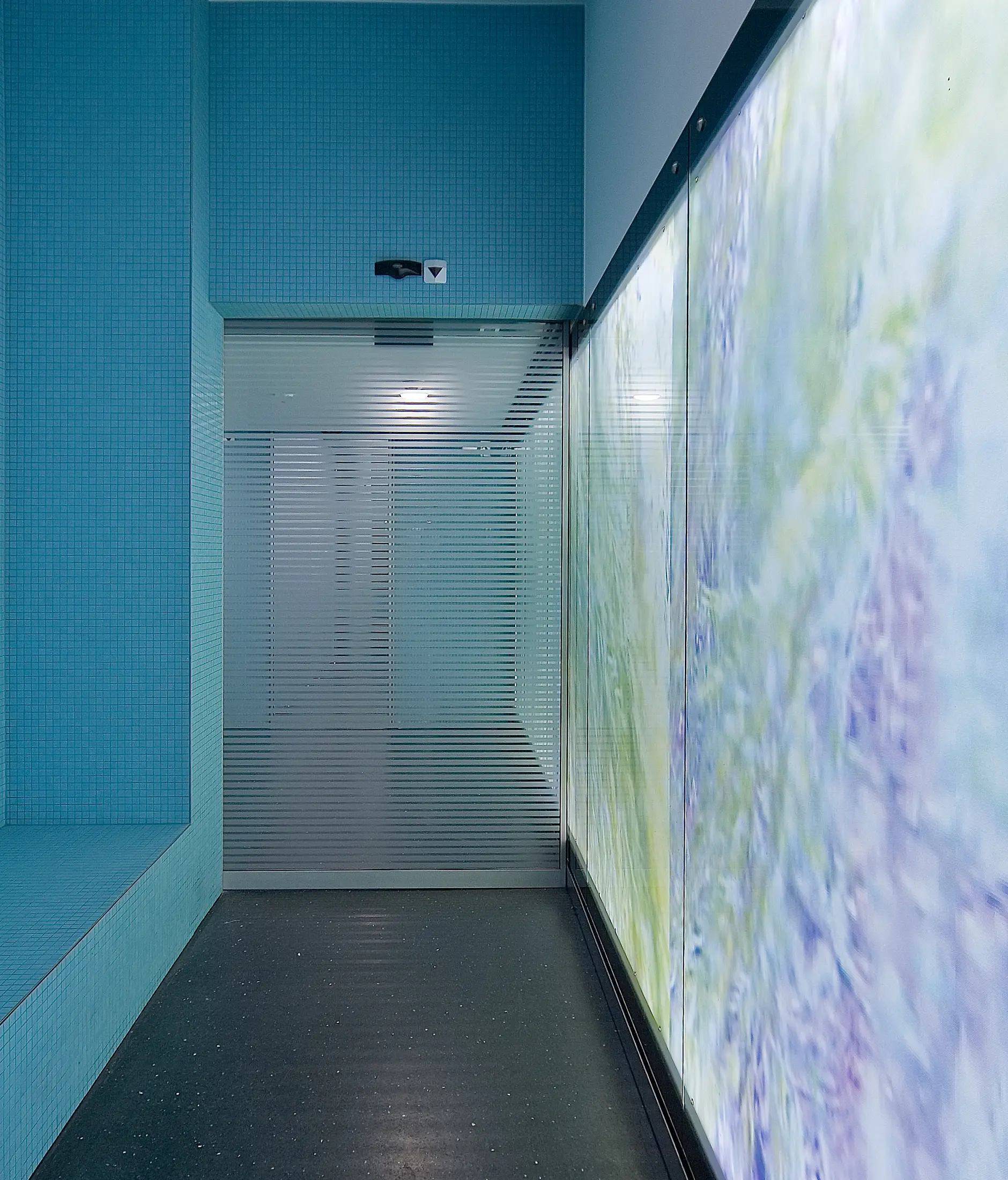 BURRI - Brandingwall - Lichtwände